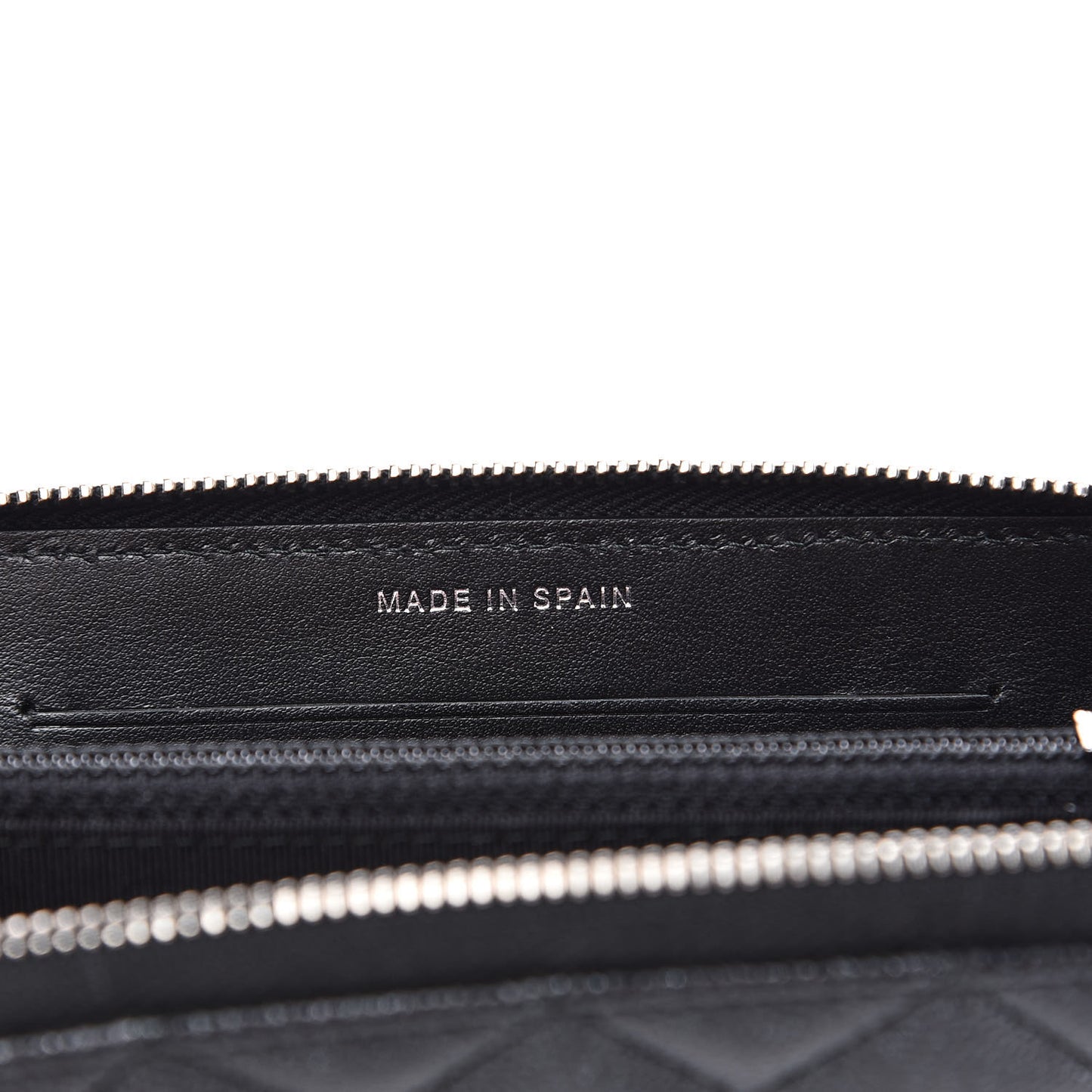 Iridescent Caviar Quilted Medium Zip Around Wallet Black