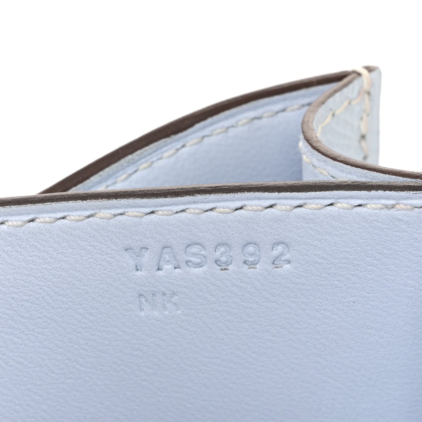 Epsom Constance 18 Bleu Brume