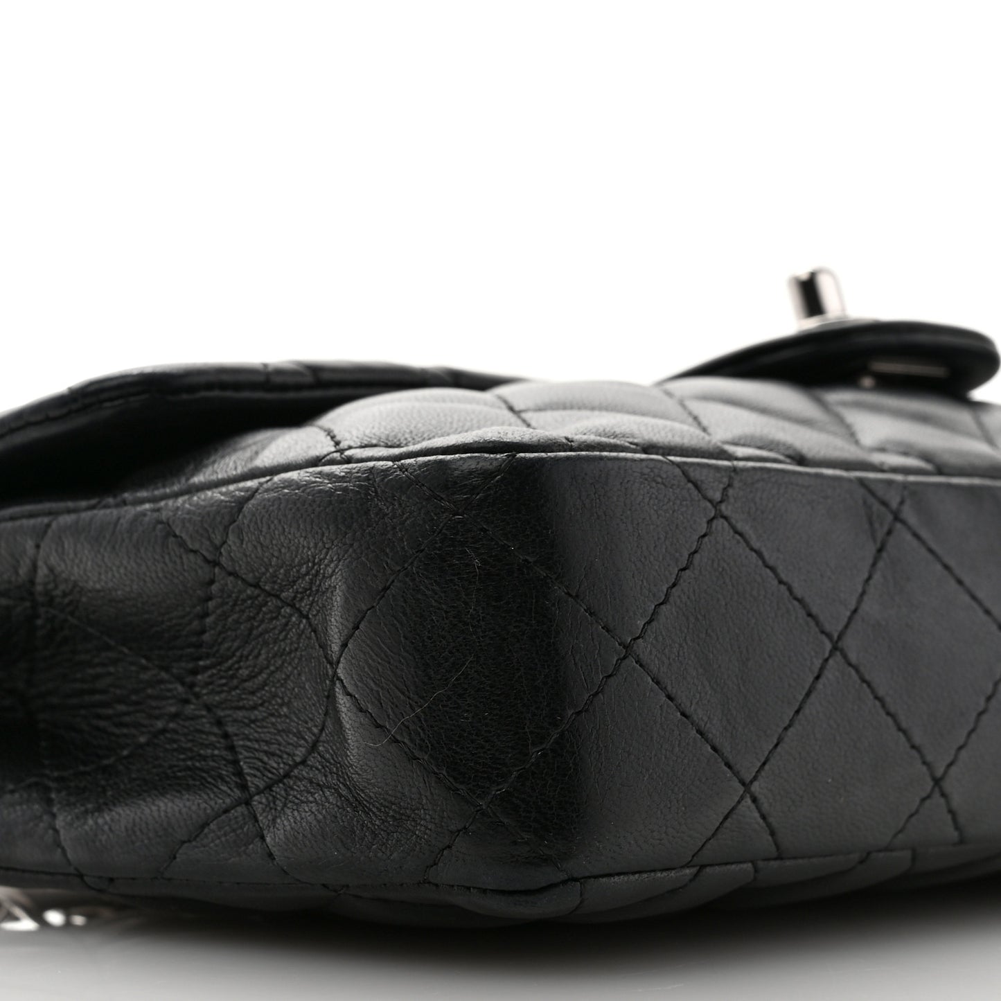 Lambskin Quilted East West Flap Black