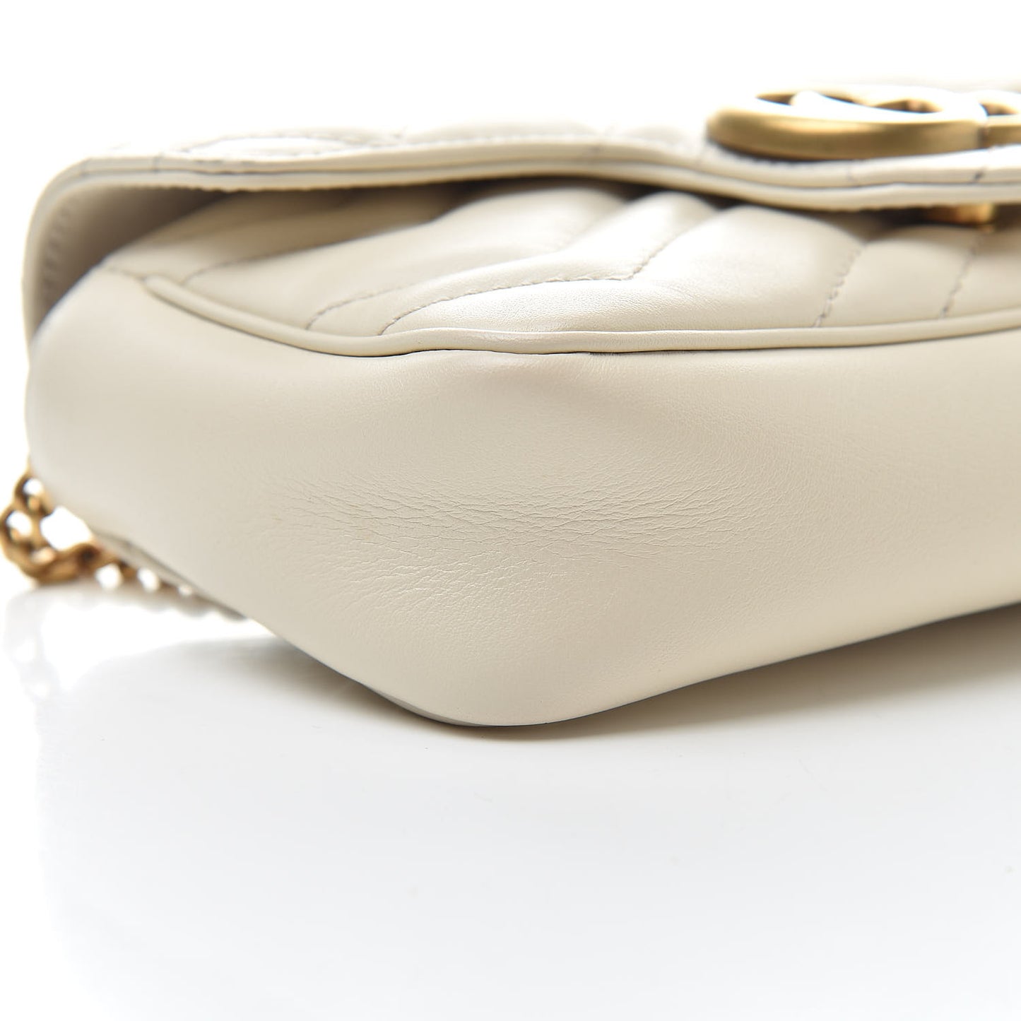 Calfskin Matelasse Super Mini GG Marmont Shoulder Bag White