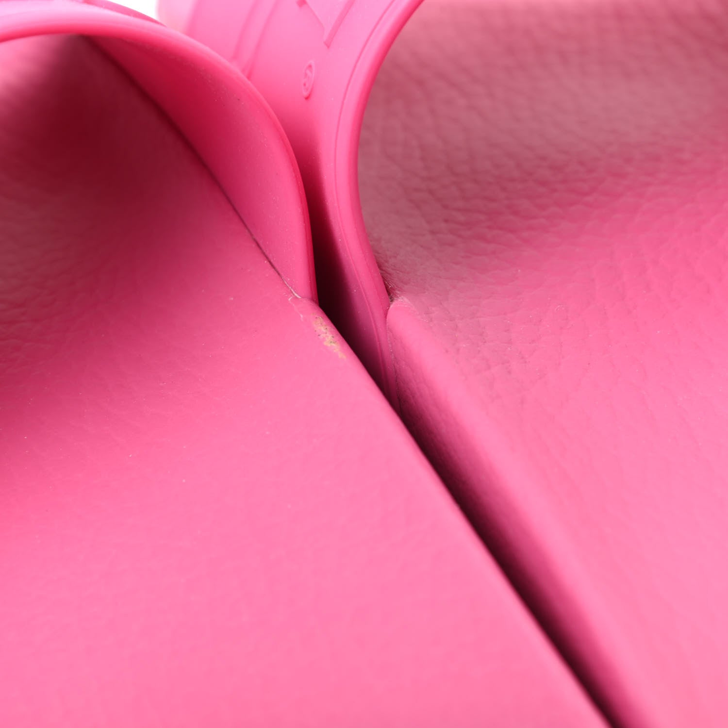 Gucci Rubber Logo Stamped Mens Slide Sandals 9 Fuchsia 11 of 12