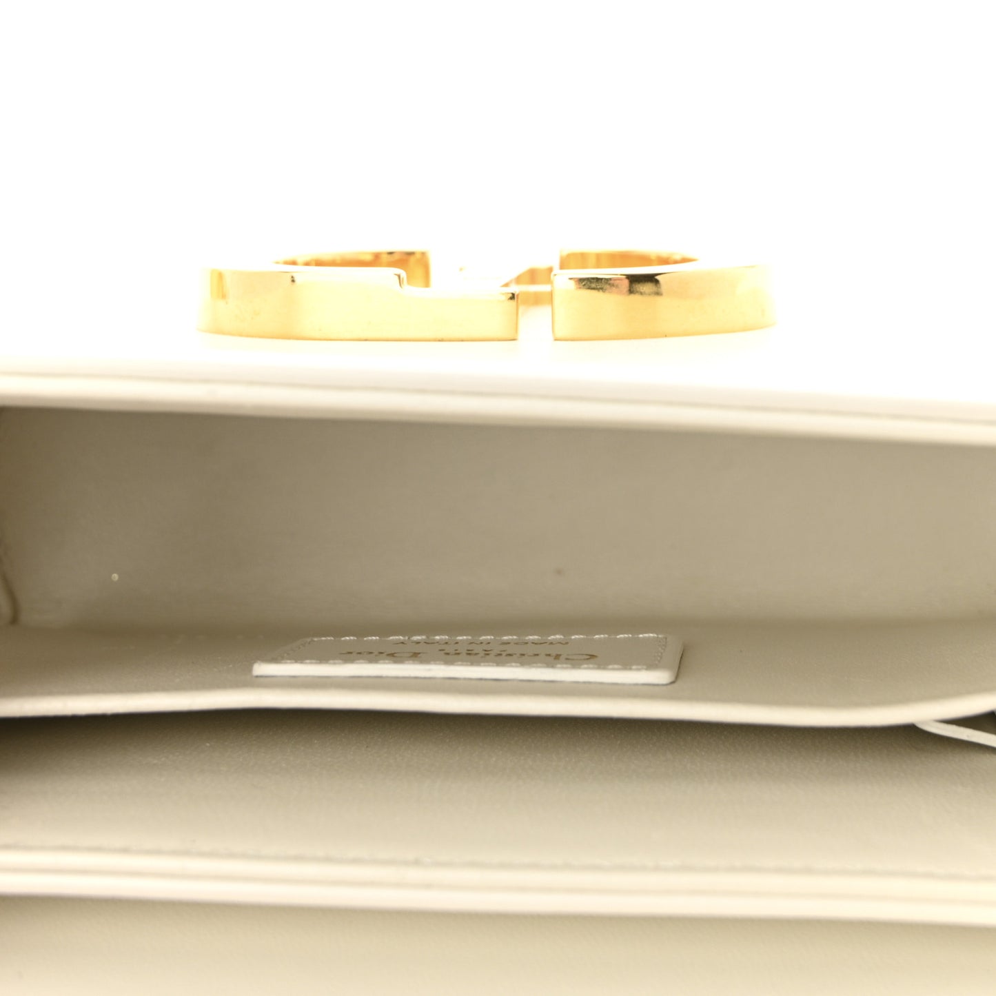 Smooth Calfskin 30 Montaigne Box Bag White