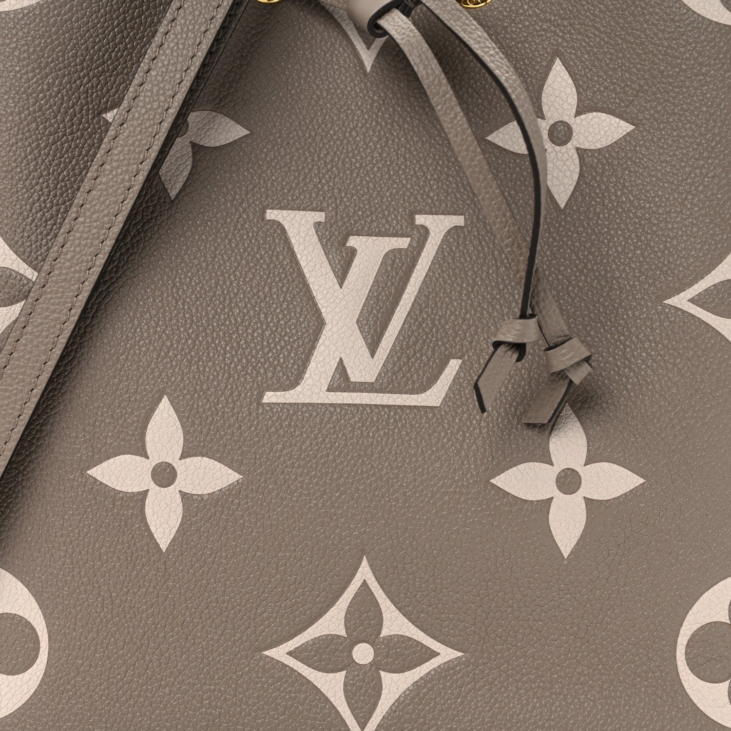 Louis Vuitton Empreinte Monogram Giant Neonoe MM Tourterelle Creme 8 of 11