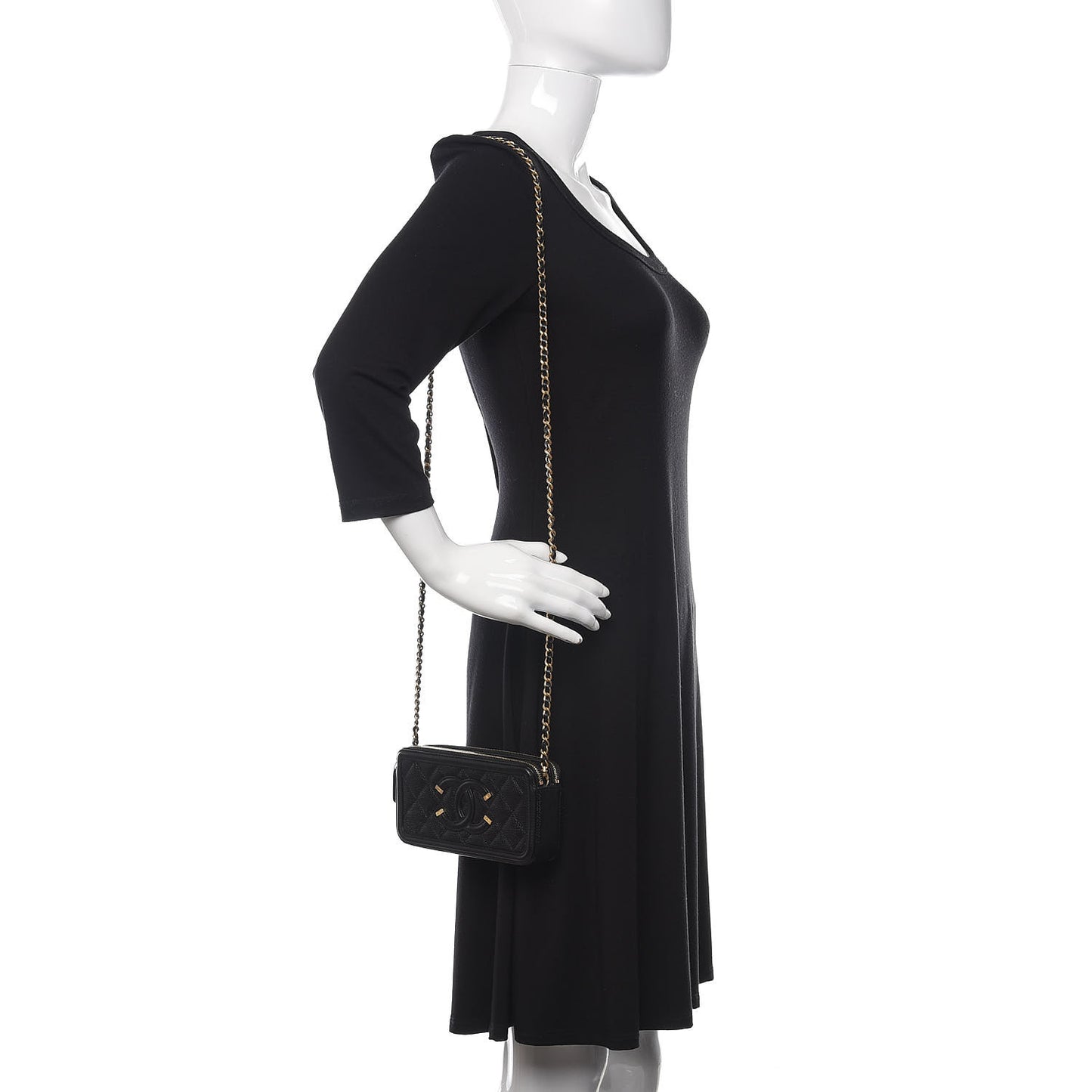 Caviar Quilted CC Filigree Clutch With Chain Black