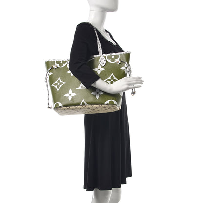 Louis Vuitton Monogram Giant Neverfull MM Kaki 2 of 10
