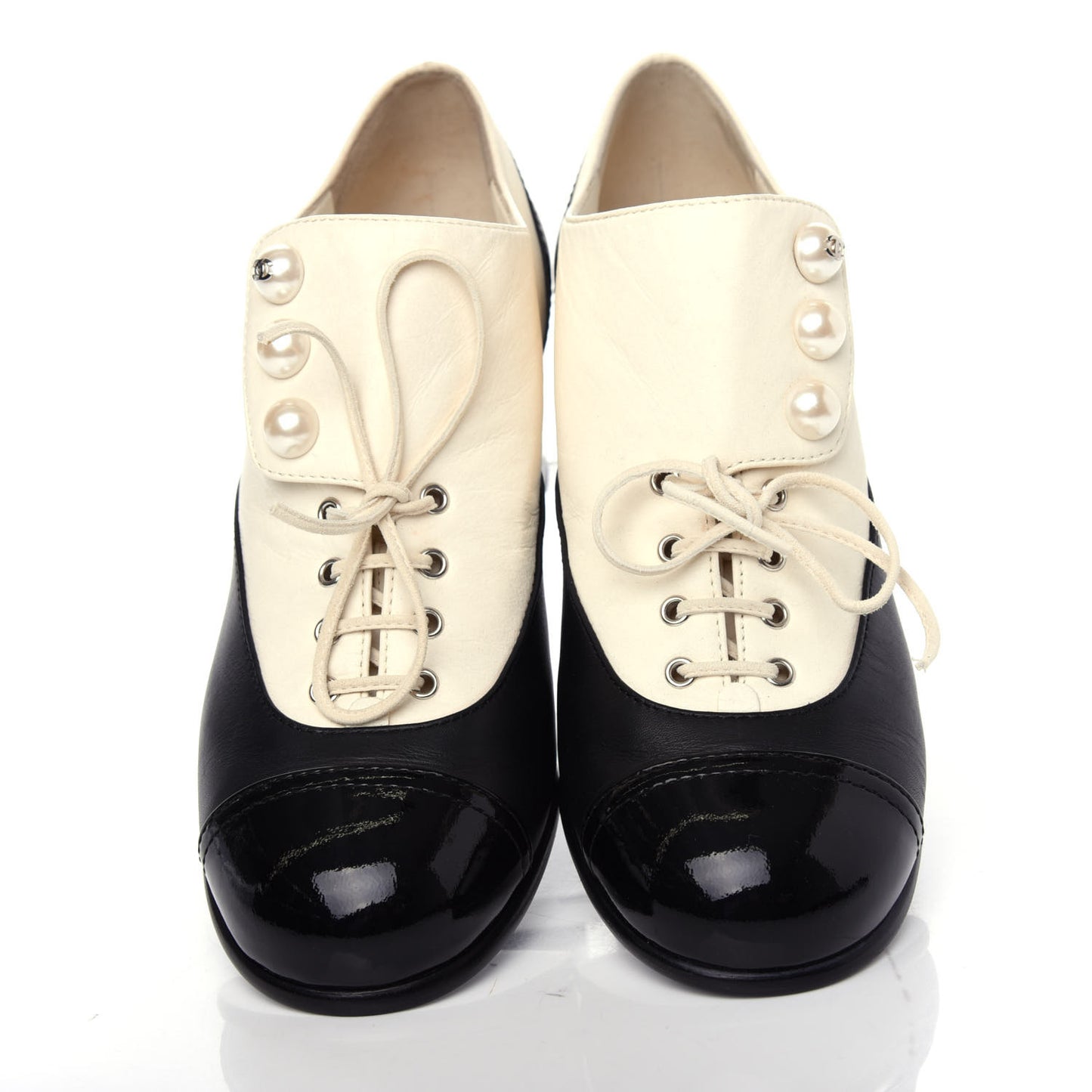 Metallic Lambskin Patent Pearl Cap Toe Lace Up Oxfords 38 Black Beige Silver