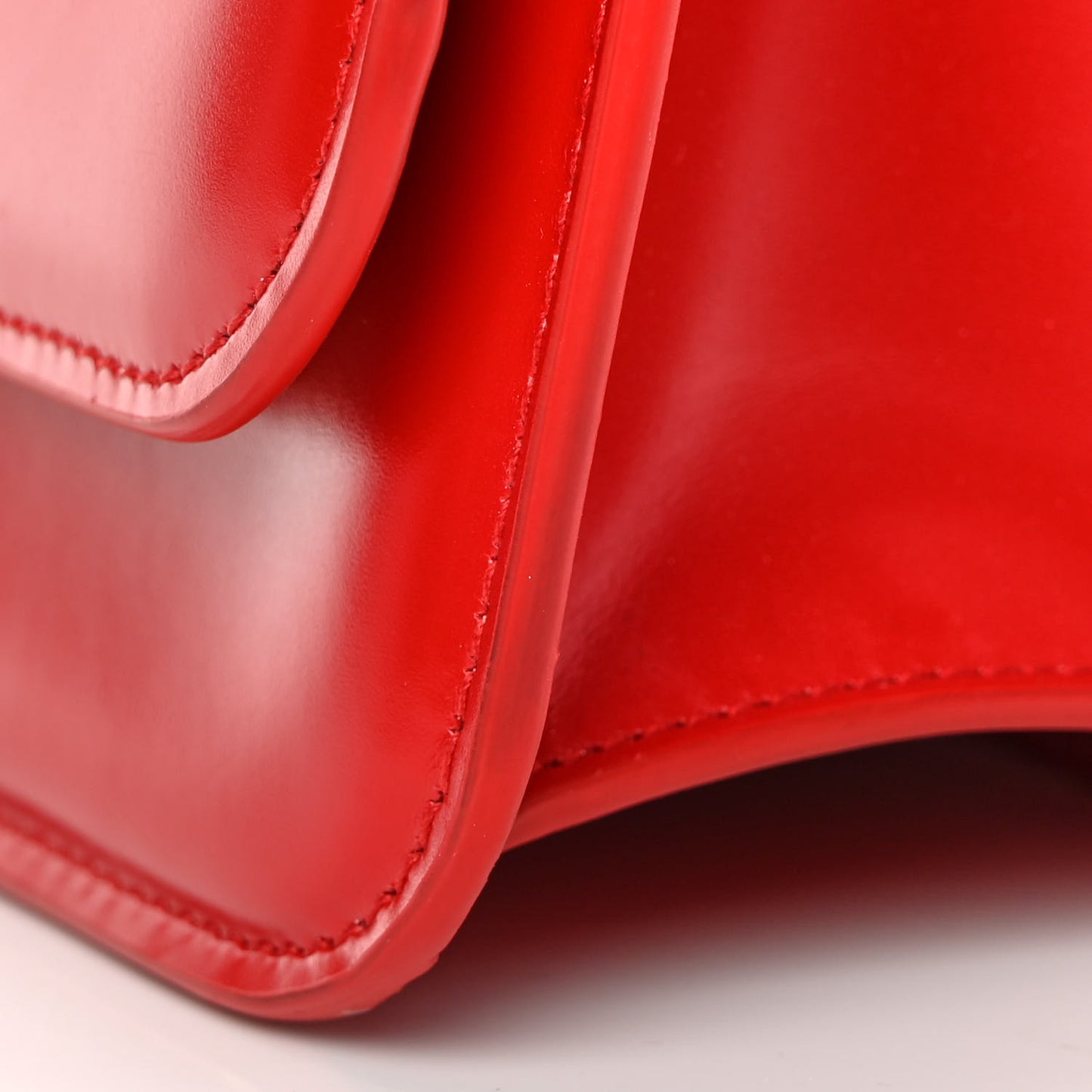Spazzolato Calfskin Classic BV Classic Bag Bright Red