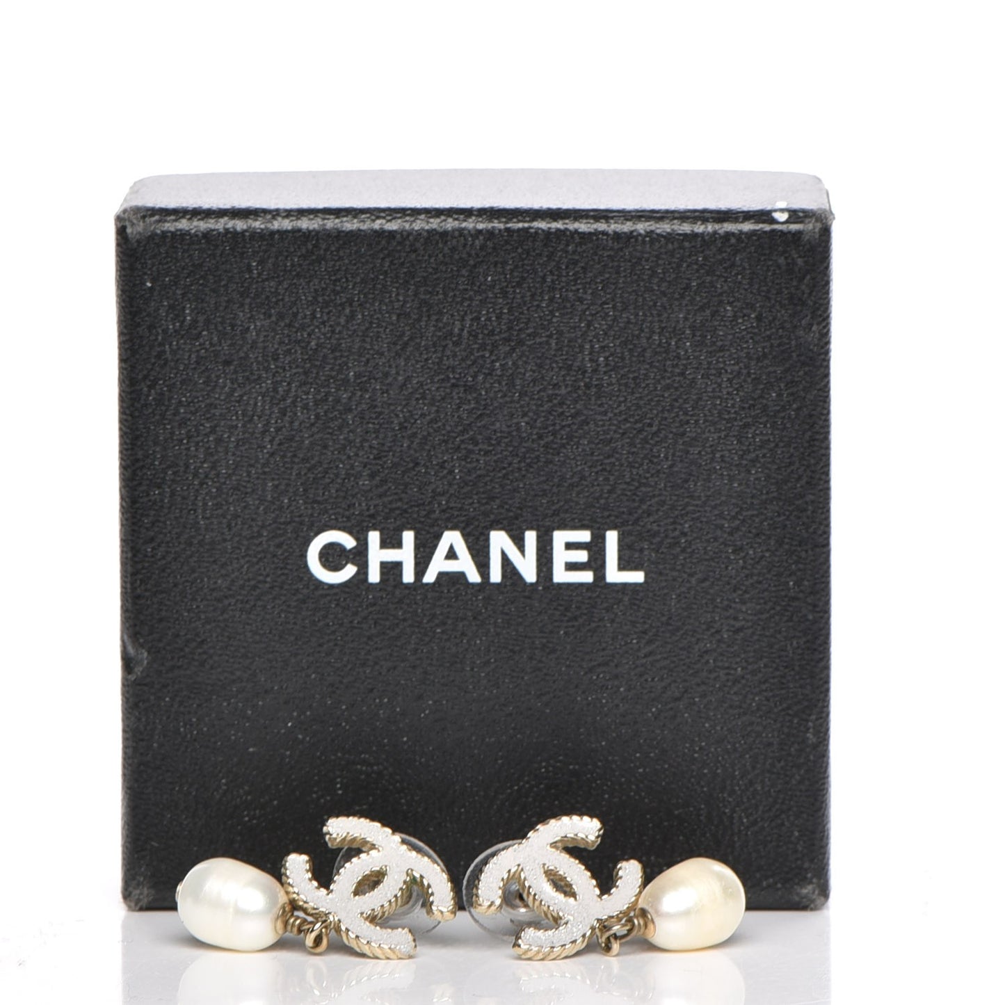 Glitter Enamel CC Pearl Drop Earrings Gold