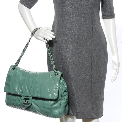 Chanel Glazed Calfskin Twisted Maxi Flap Green 2 of 8