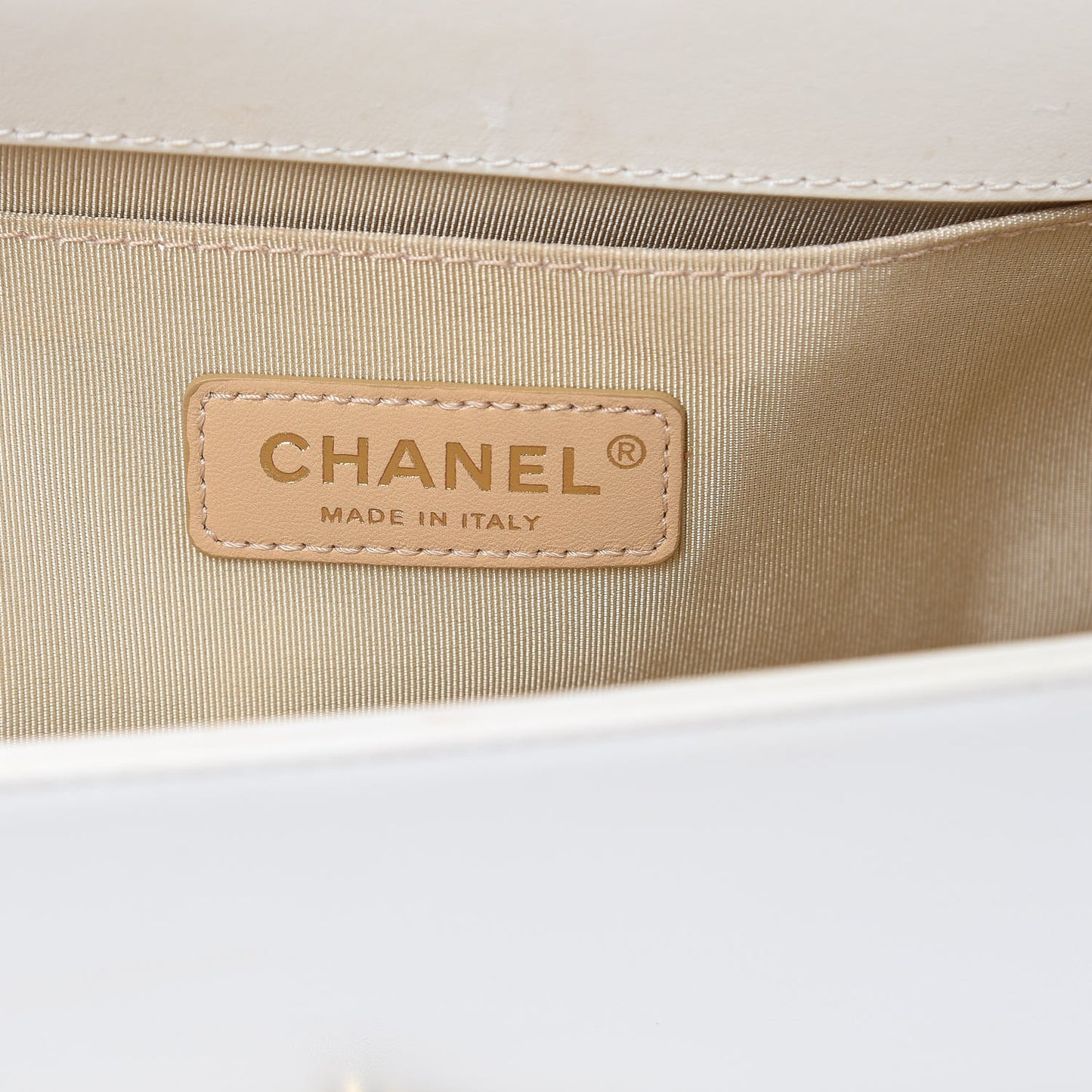 Lambskin Quilted Medium Chain Detail Boy Flap White
