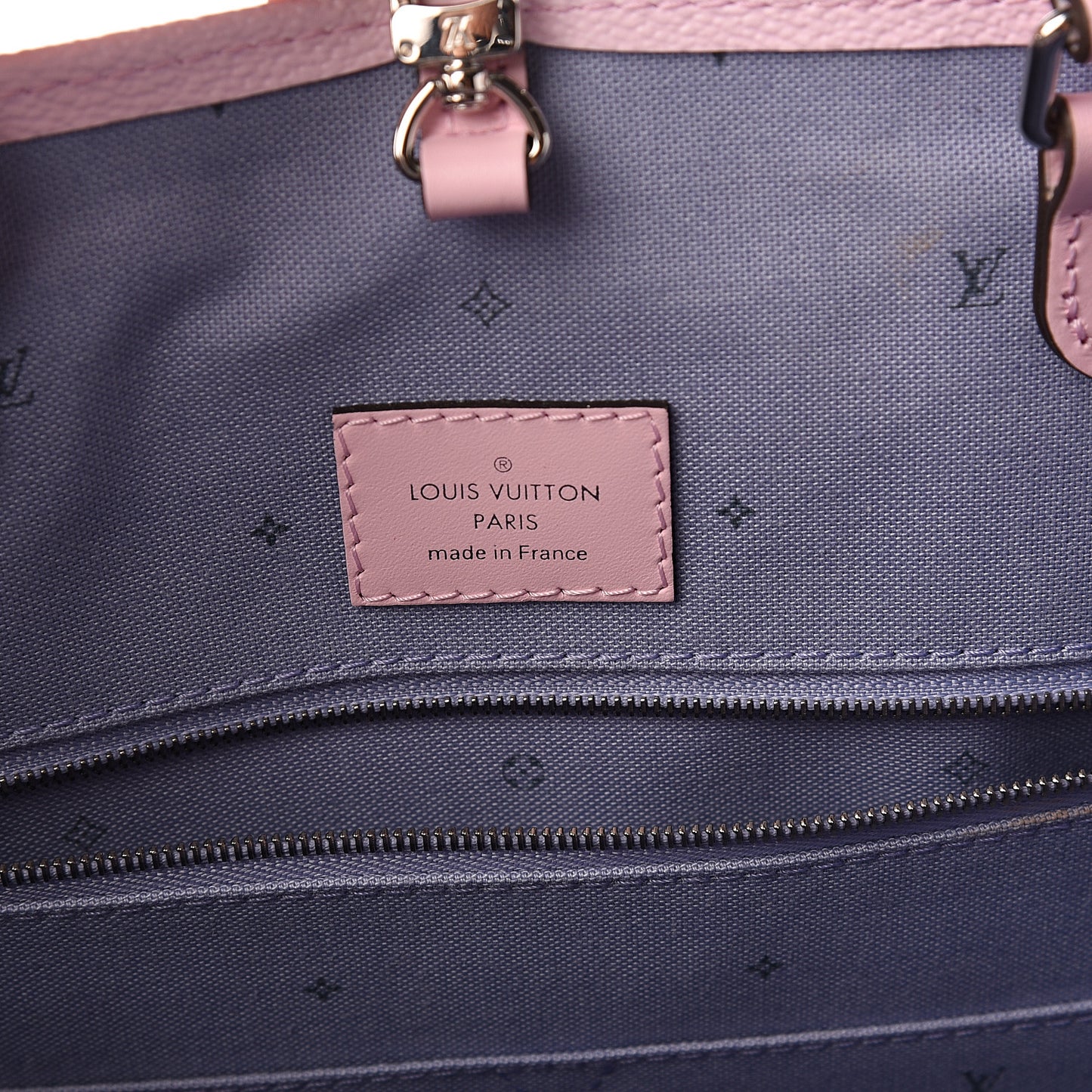 Monogram Escale Onthego GM Pastel