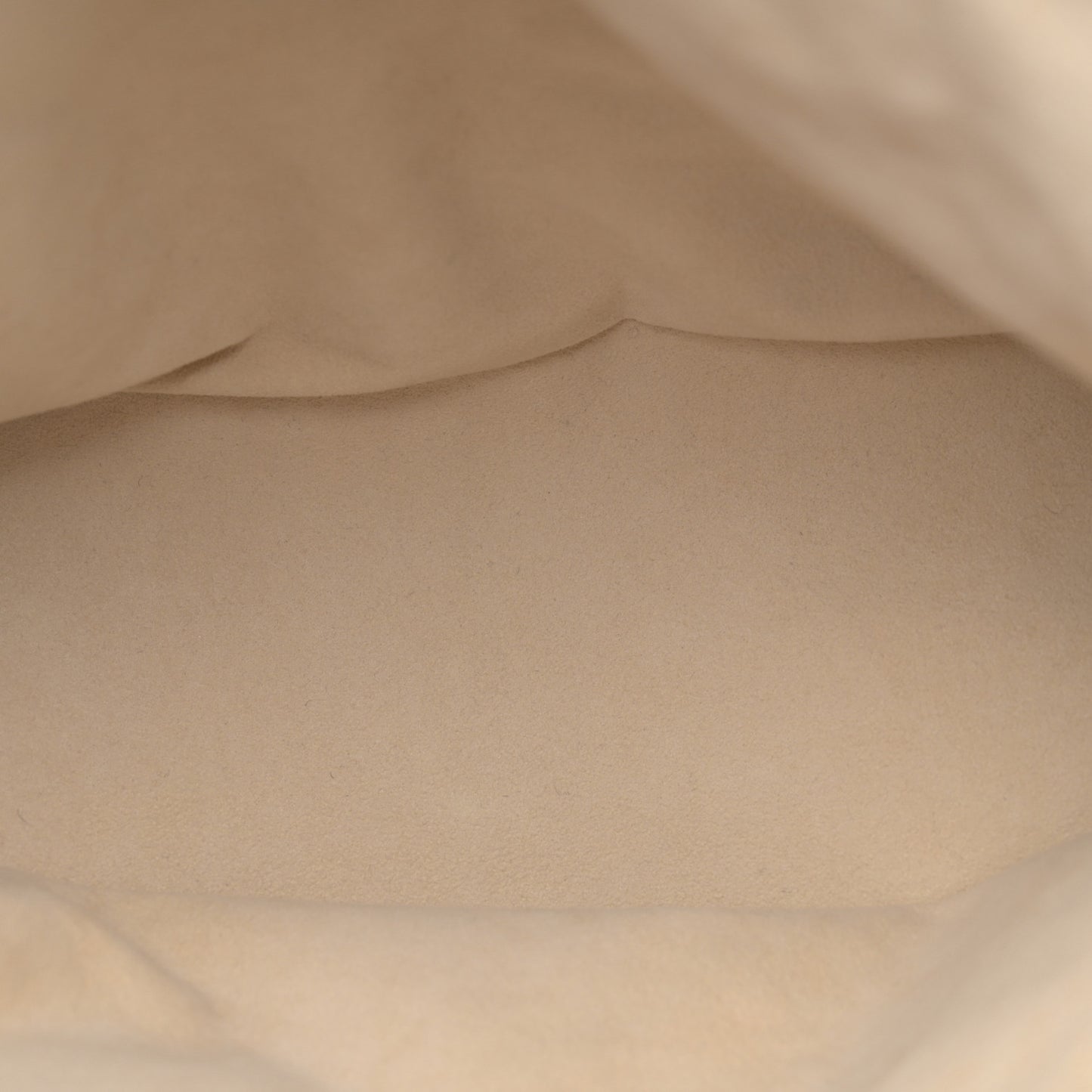 Lambskin Olympe Stratus GM Beige