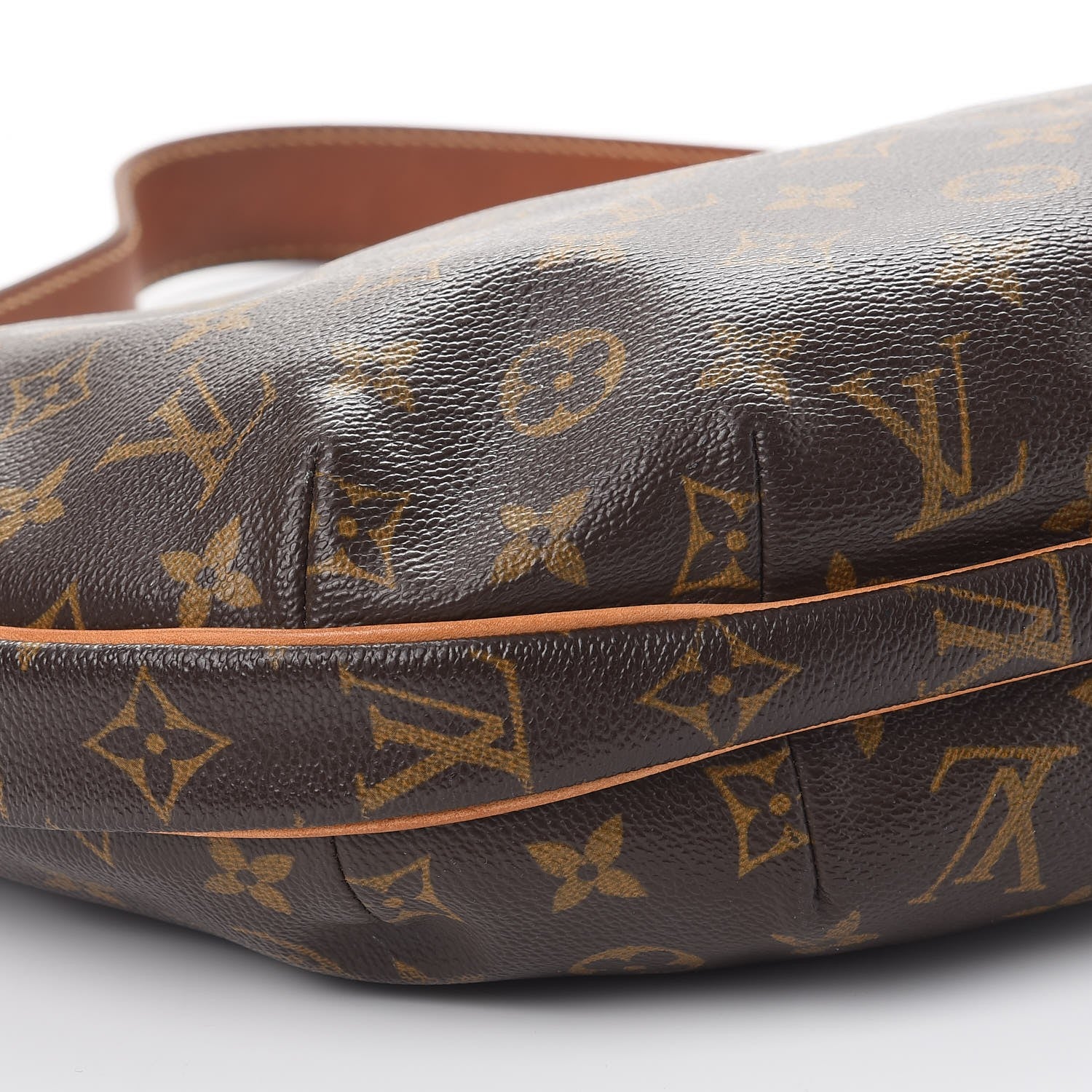 Louis Vuitton Monogram Croissant MM 14 of 15