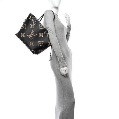 Louis Vuitton Monogram Giant Jungle Neverfull MM Black 2 of 11