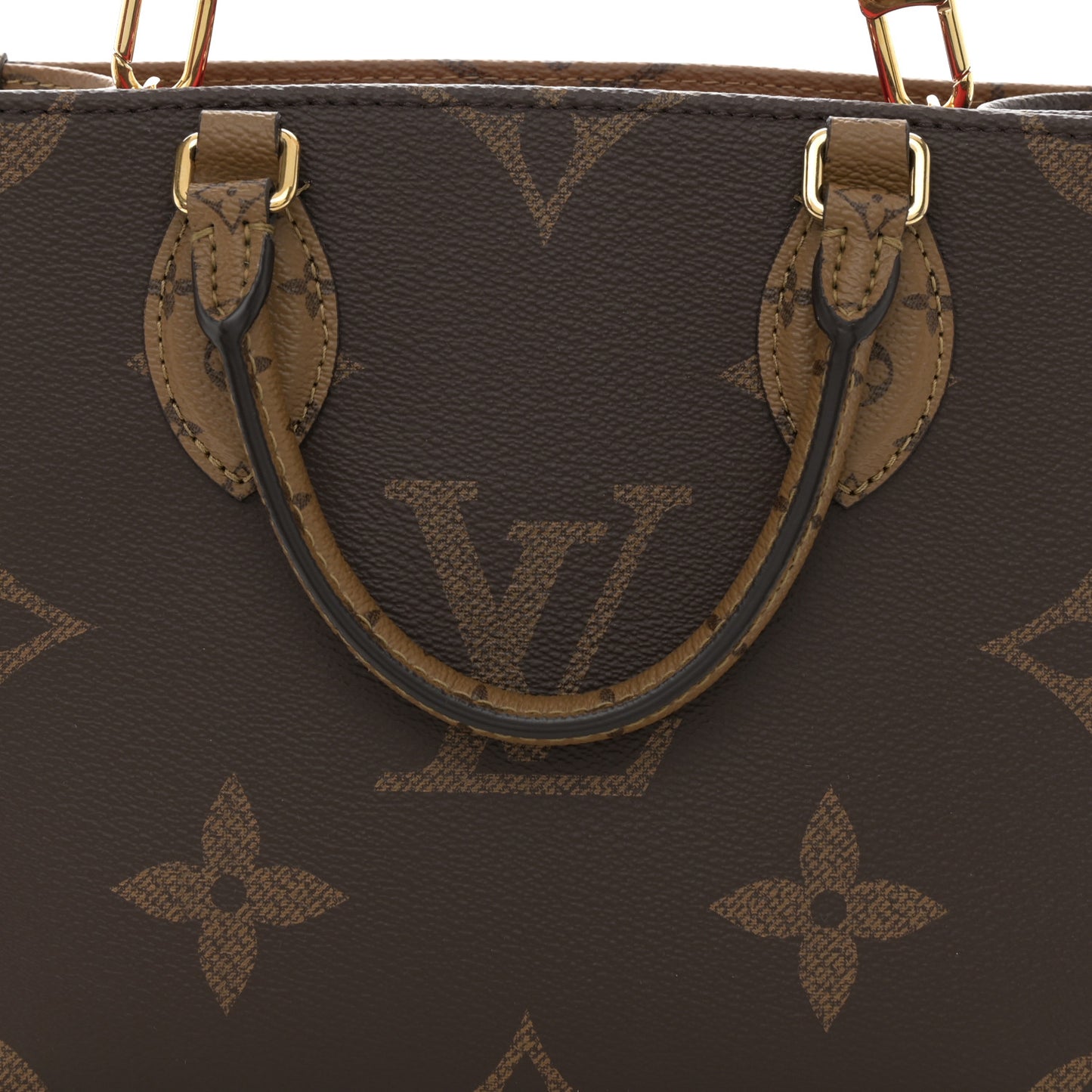 Reverse Monogram Giant Onthego PM