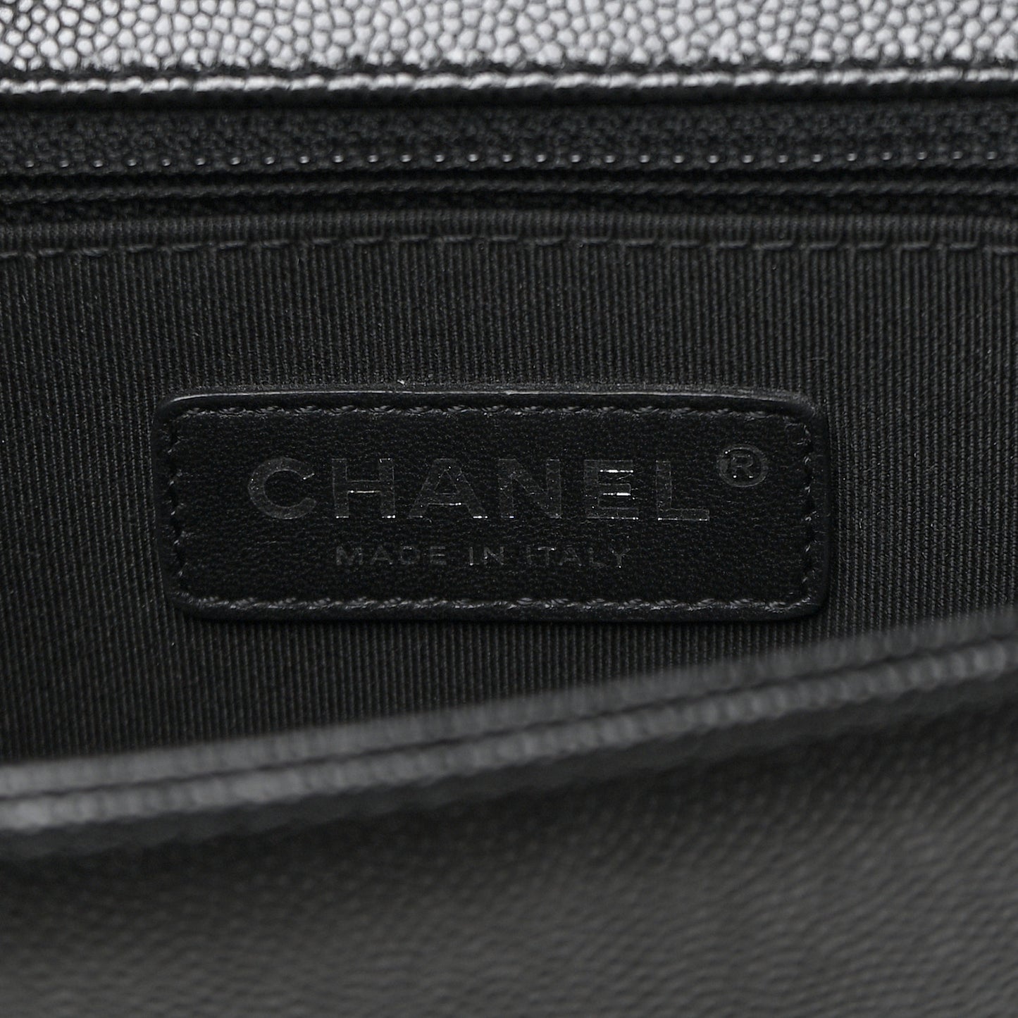 Caviar Quilted New Medium Boy Flap Black