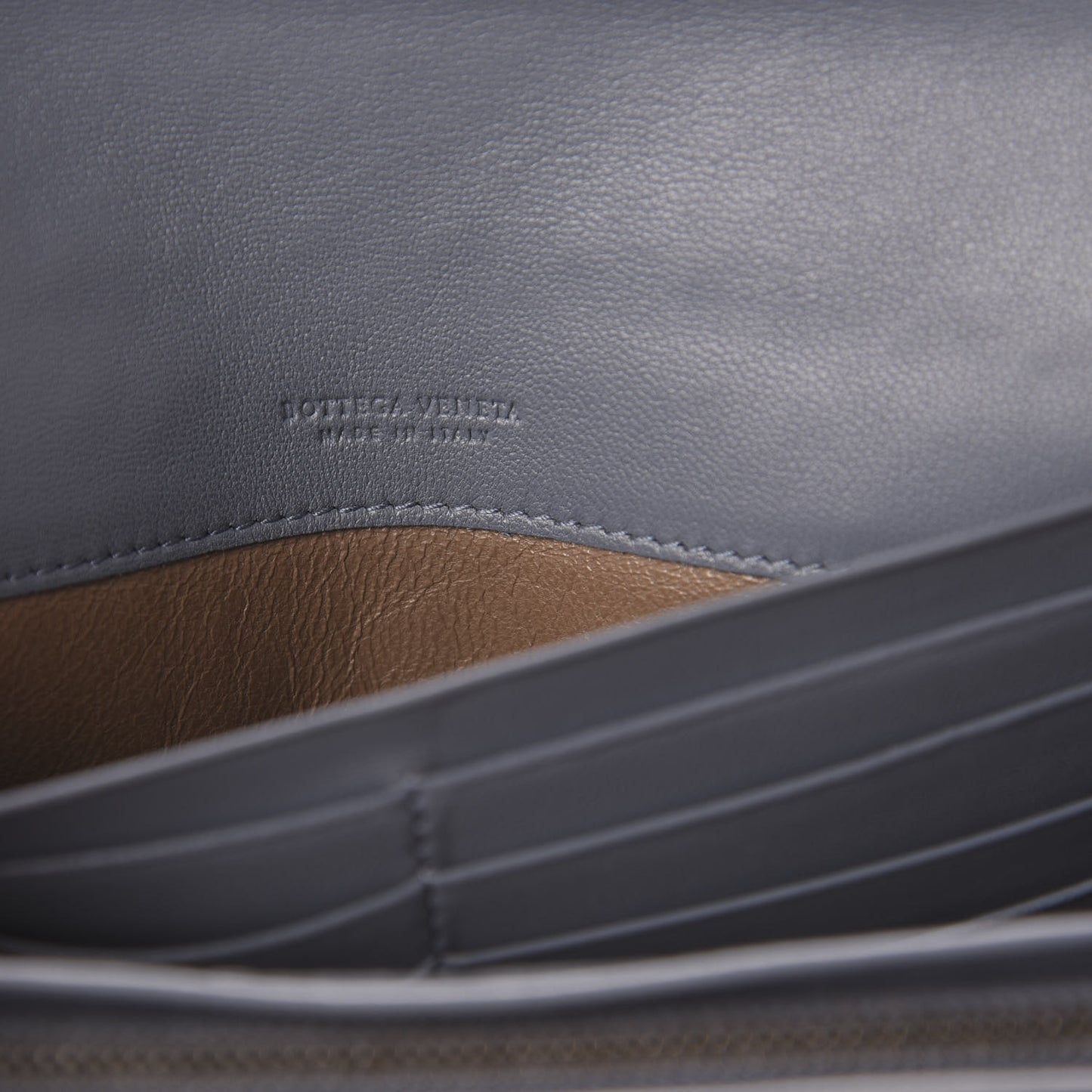 Nappa Intrecciato Continental Wallet Krim