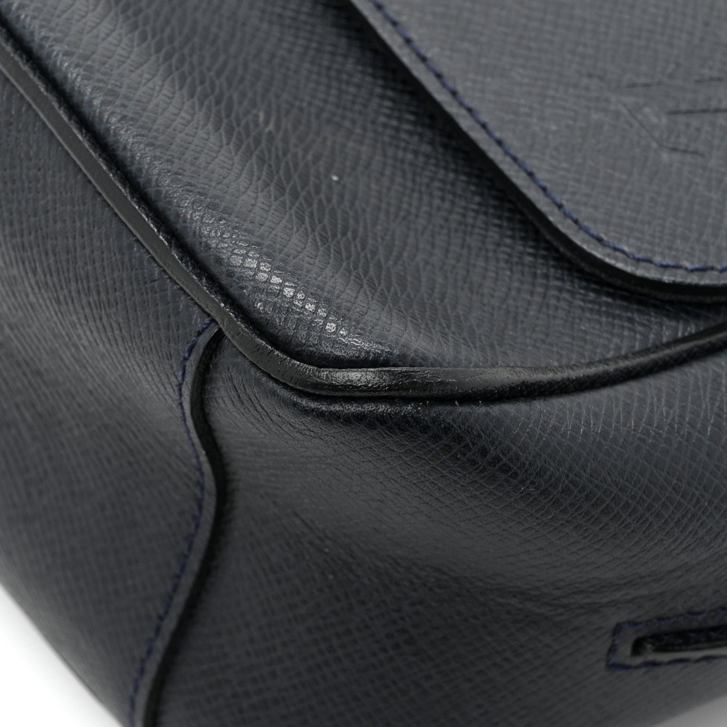 Louis Vuitton Taiga Roman MM Messenger Black 11 of 14