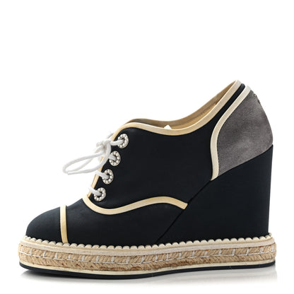 Chanel Silk Crepe Suede Calfskin Lace Up Wedge Espadrilles 35 Navy Grey 1 of 19