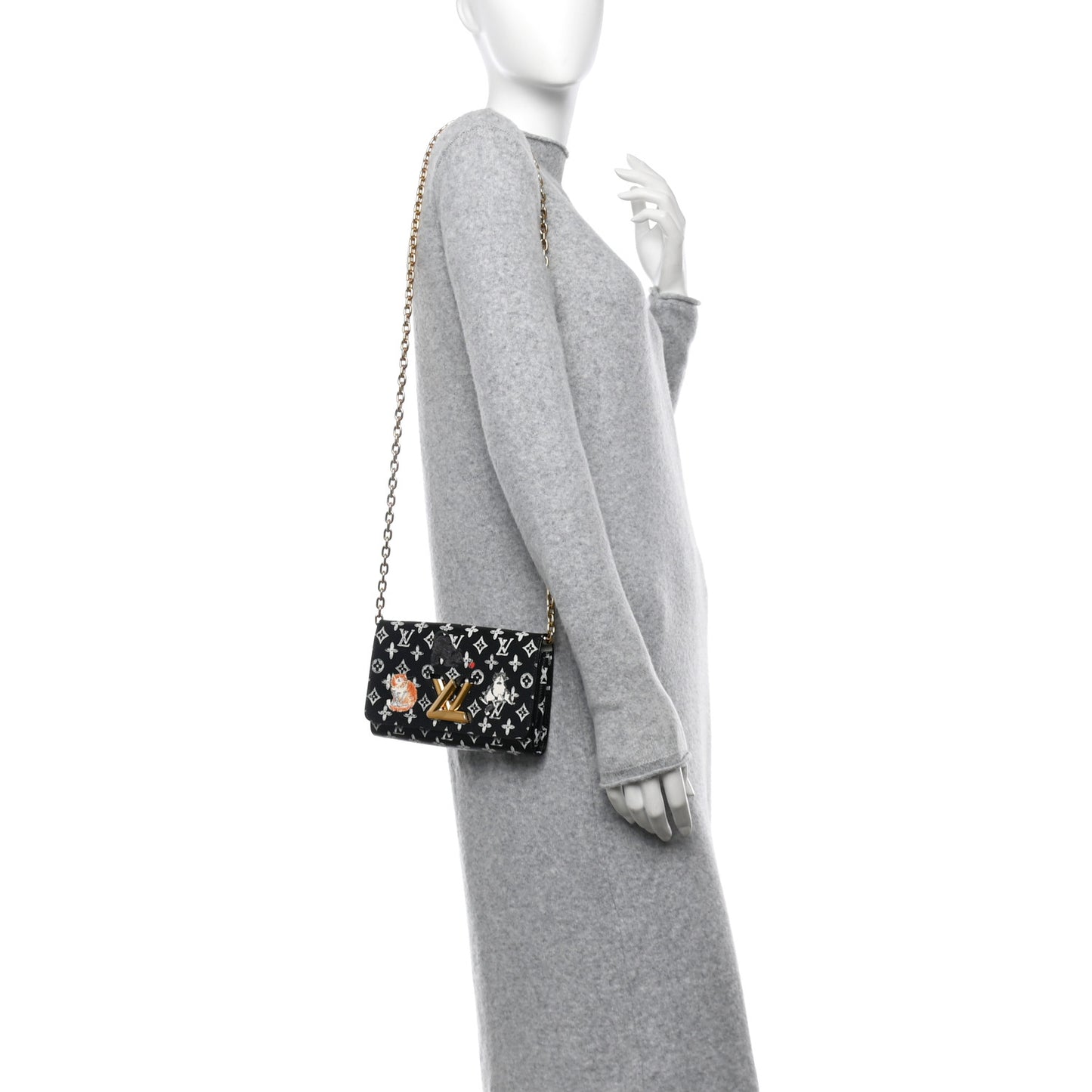 Catogram Twist Chain Wallet Black