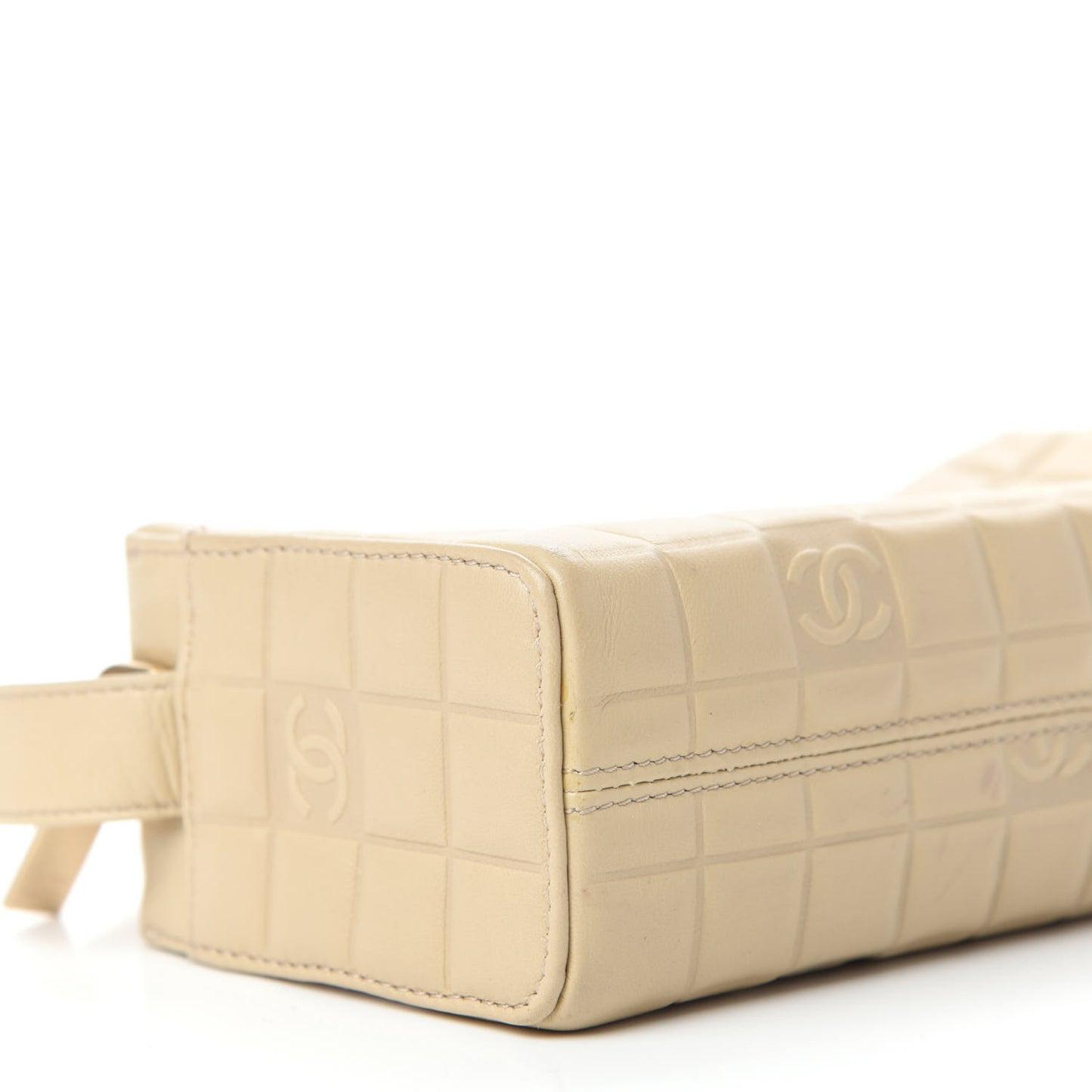 Lambskin Quilted CC Chocolate Bar Shoulder Bag Beige