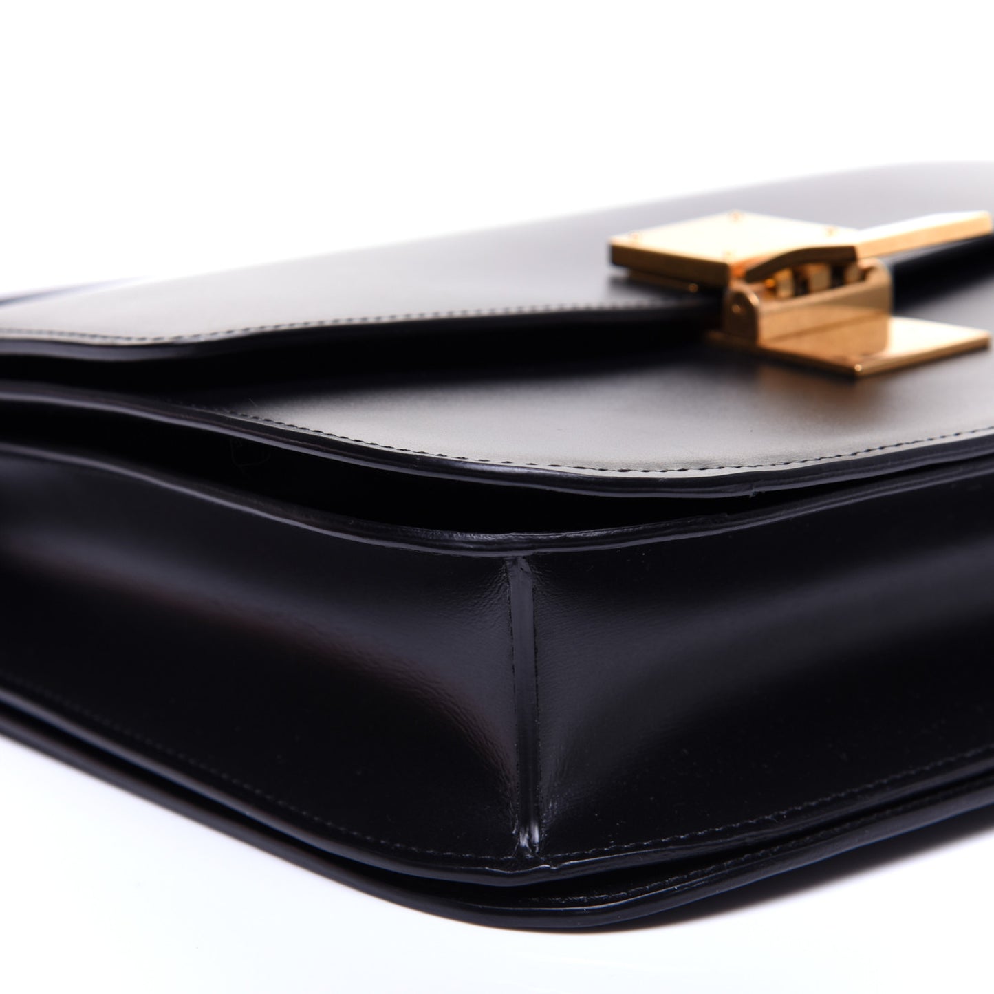 Box Calfskin Medium Classic Box Flap Black