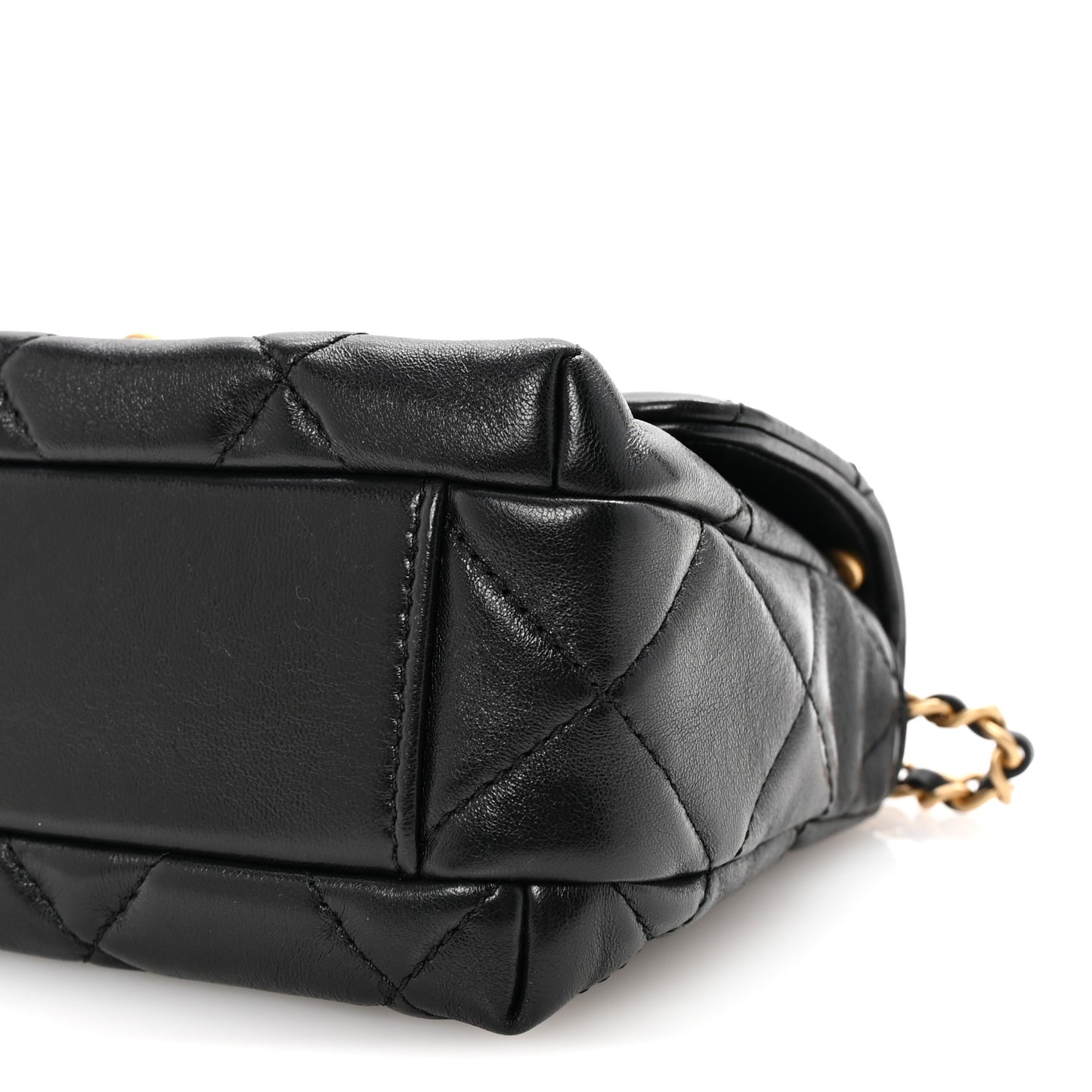 Shiny Lambskin Quilted Mini Pearl Logo Flap Black