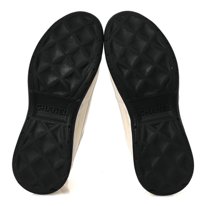 Chanel Velvet Calfskin Mixed Fibers CC Sneakers 38 White 38 Ivory Black 7 of 11