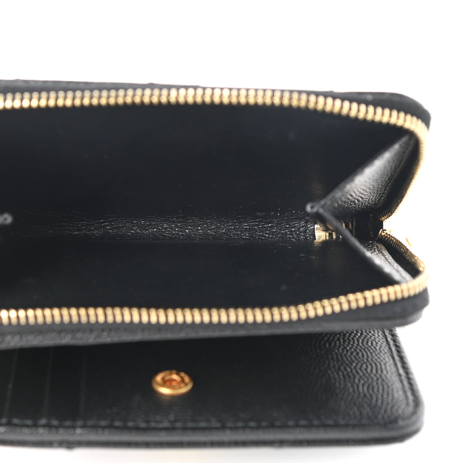 Saint Laurent Grain De Poudre Matelasse Chevron Monogram Compact Zip Around Wallet Black 6 of 9