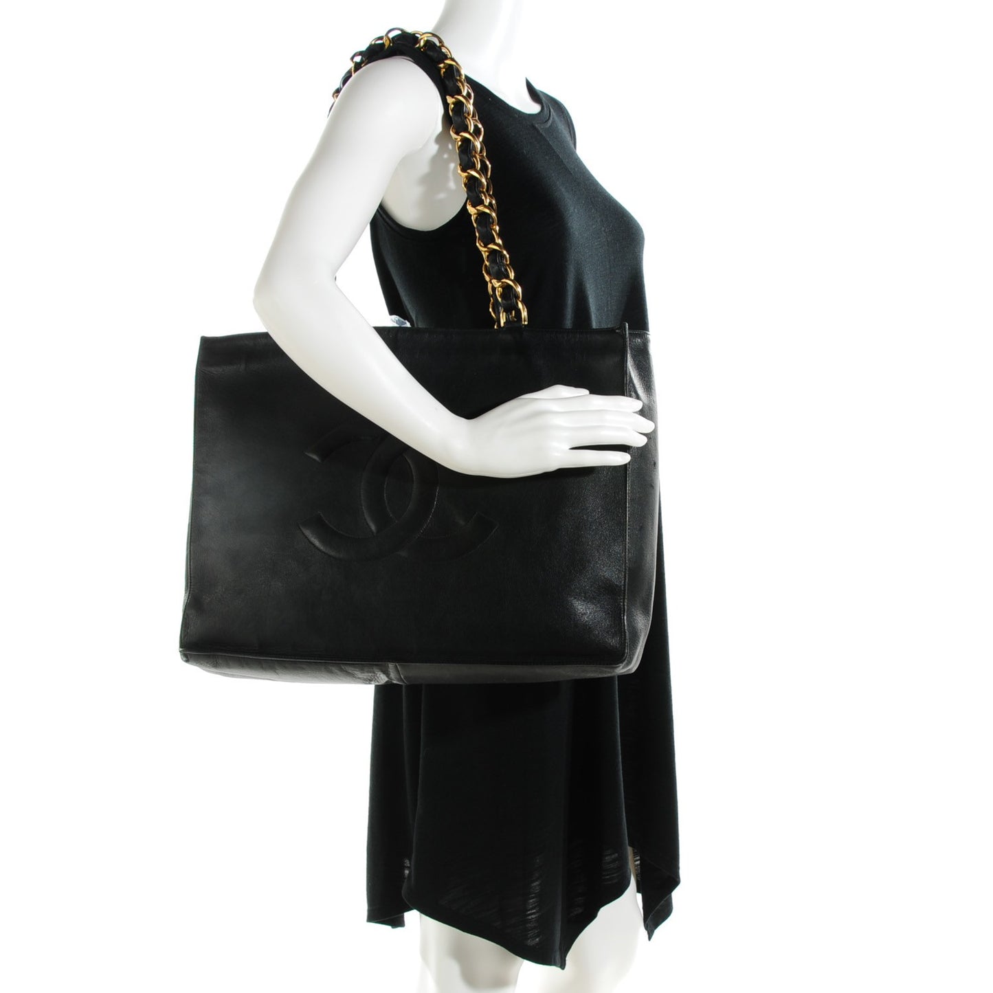 Lambskin Jumbo Shoulder Bag Black