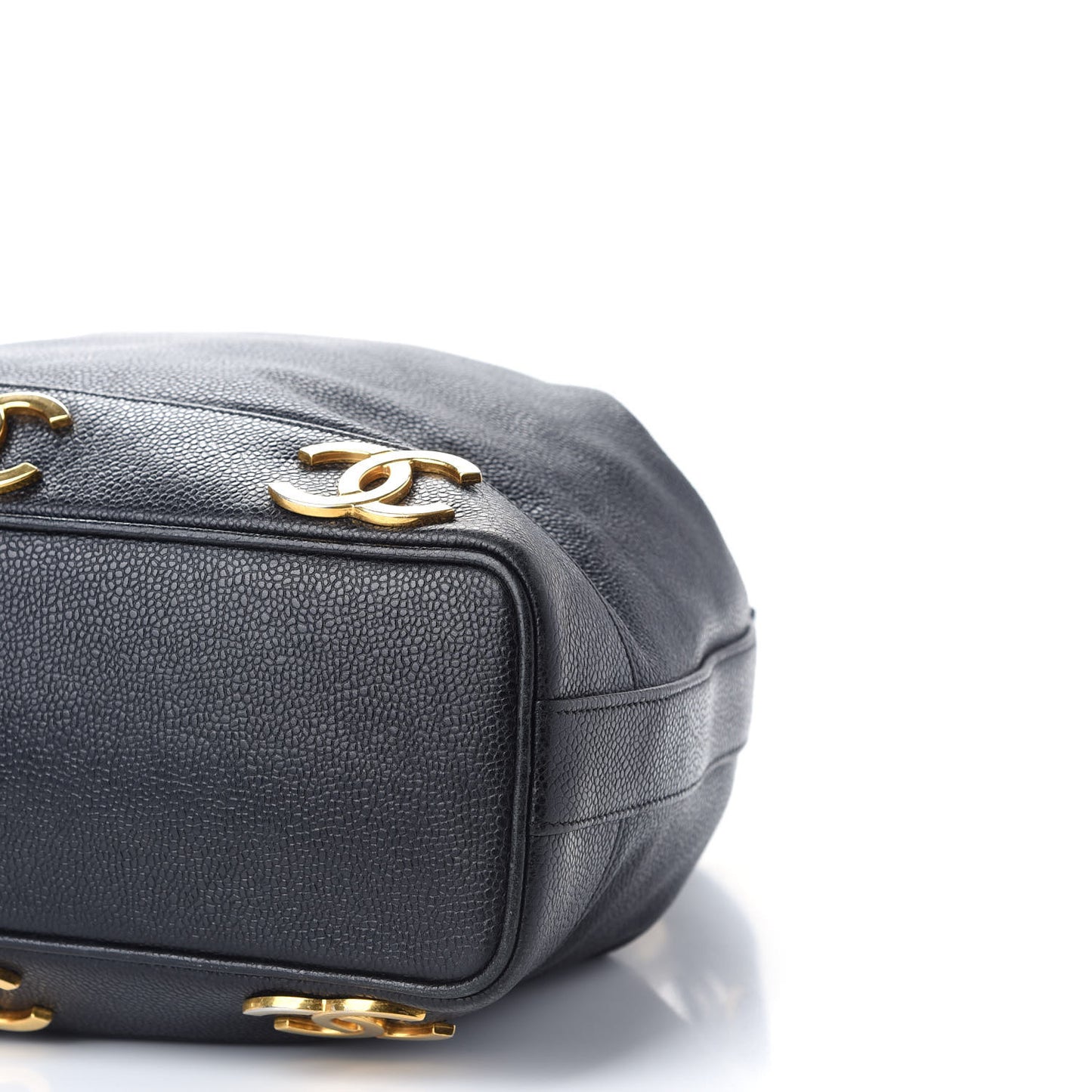 Caviar CC Drawstring Shoulder Bag Black