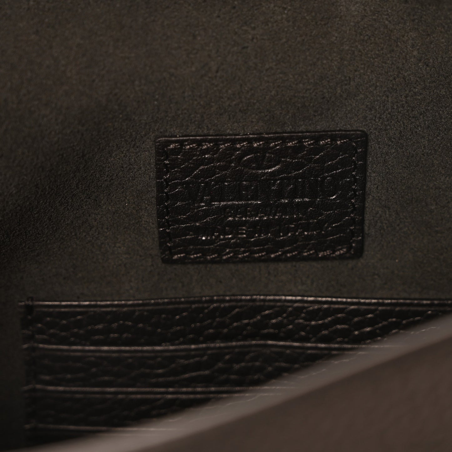 Pebbled Calfskin Large Rockstud Envelope Clutch Black