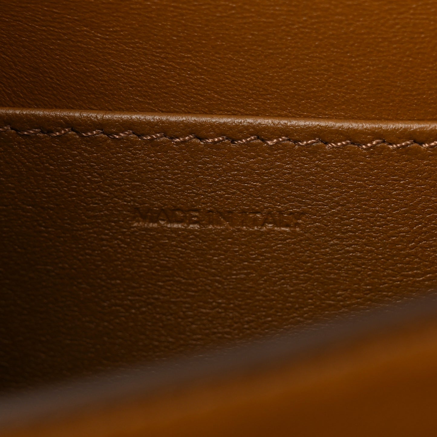 Box Calfskin Teen Classic Box Flap Bag Camel