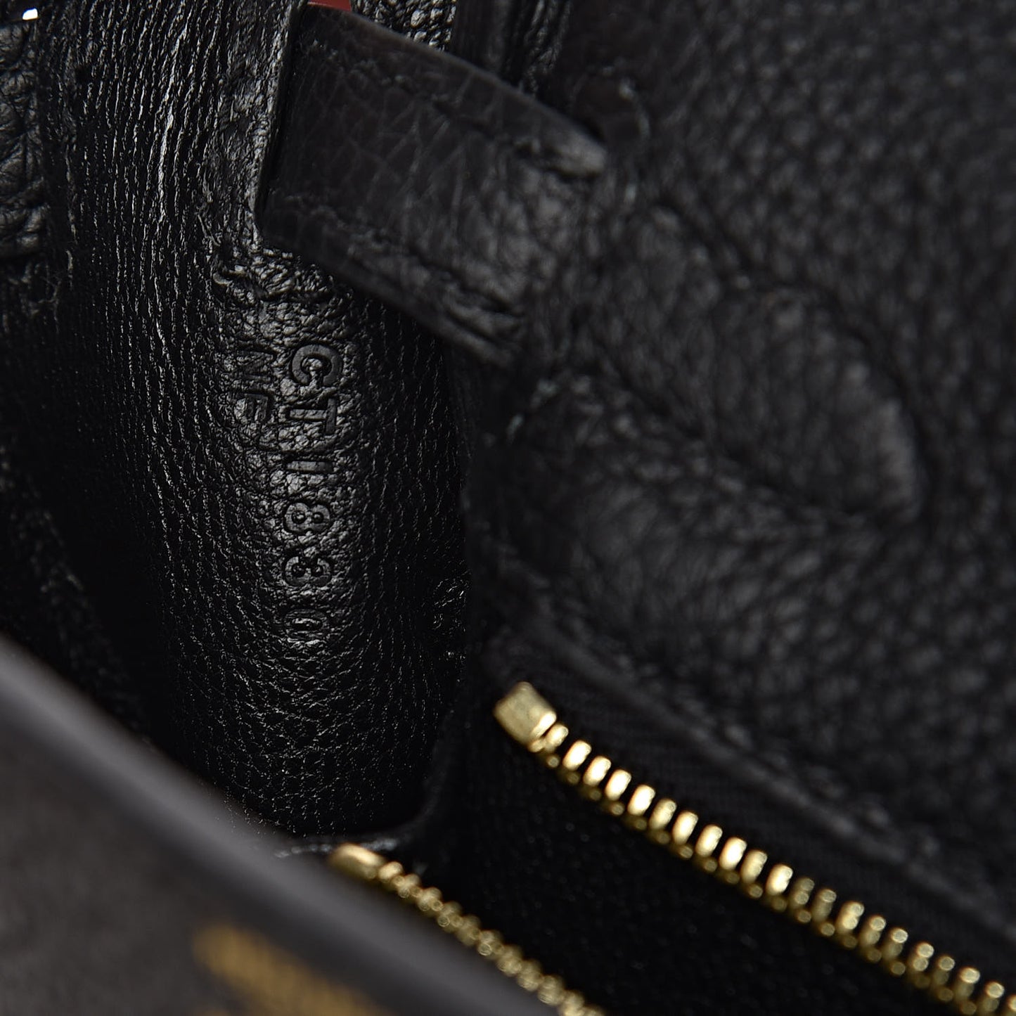 Togo Kelly Retourne 25 Black