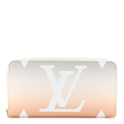 Louis Vuitton Monogram Giant By The Pool Zippy Wallet Brume 1 of 9