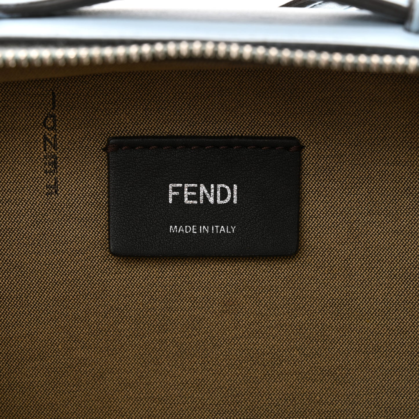 Vitello Grace Matte O'Lock Mini Camera Case Azzurro Baby