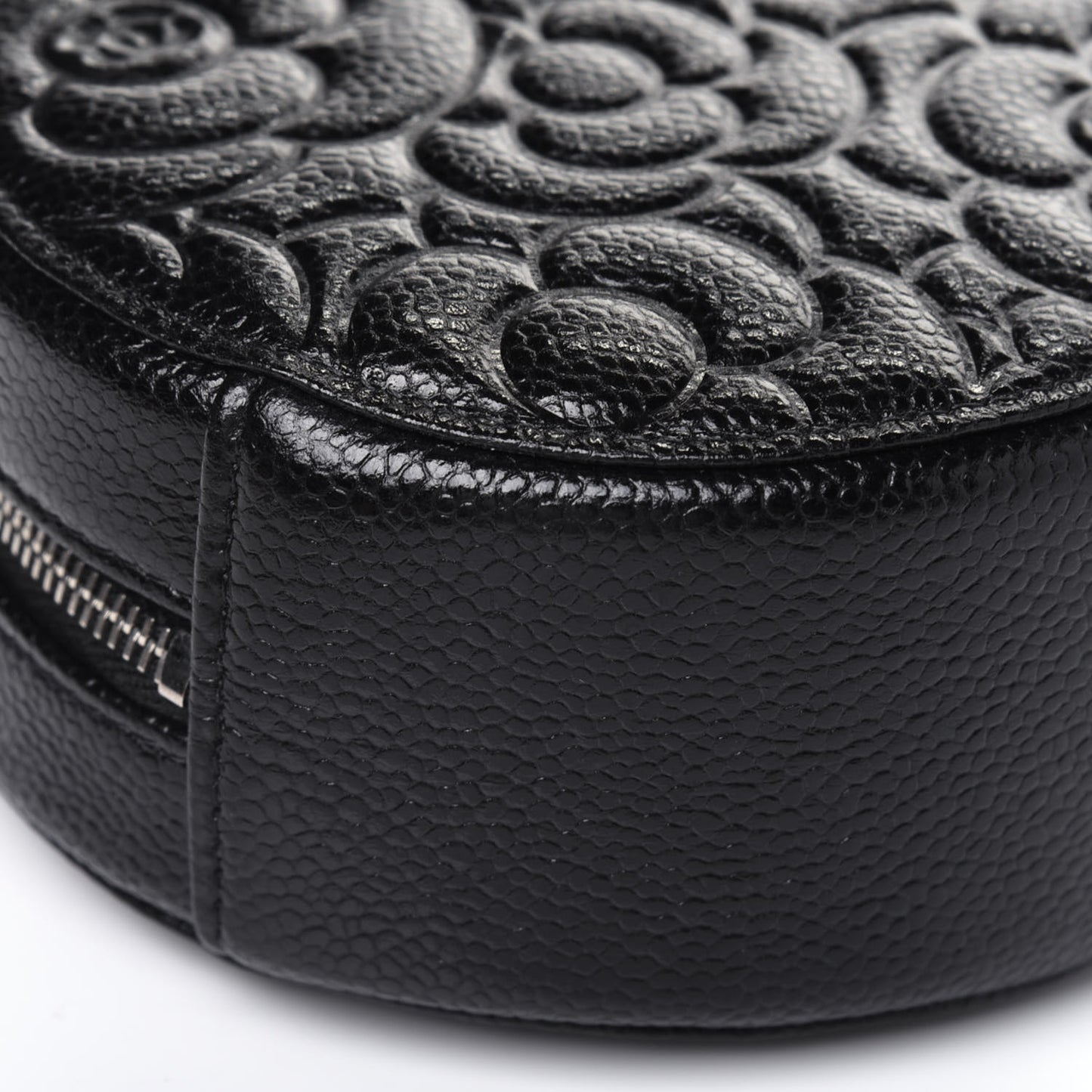 Caviar Camellia Embossed Round Clutch With Chain Black