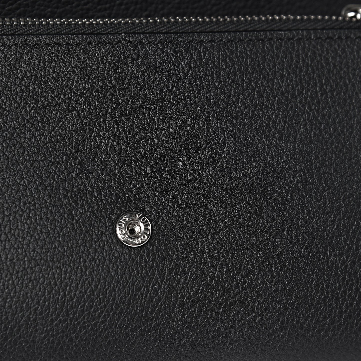 Calfskin Lockme II Wallet Black