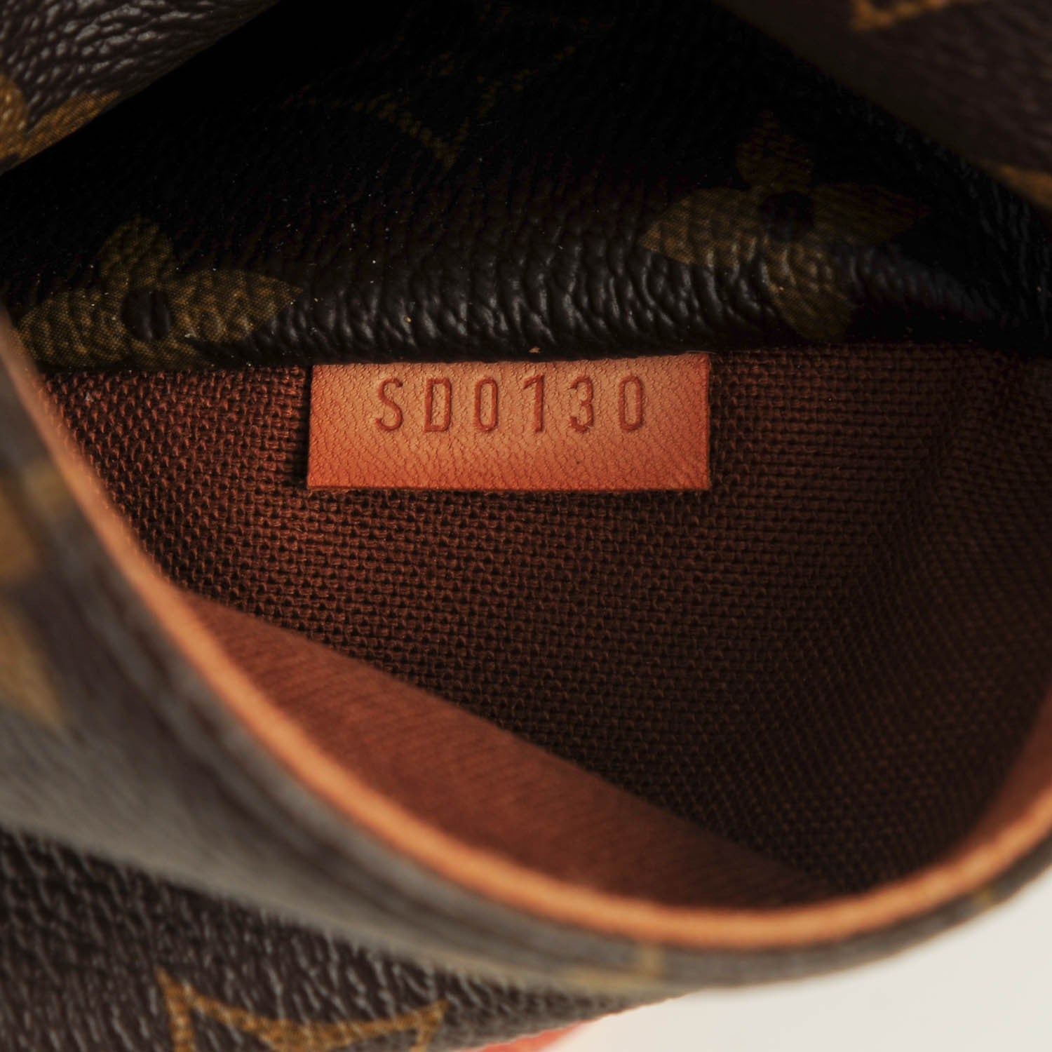 Louis Vuitton Monogram Totally MM 7 of 7