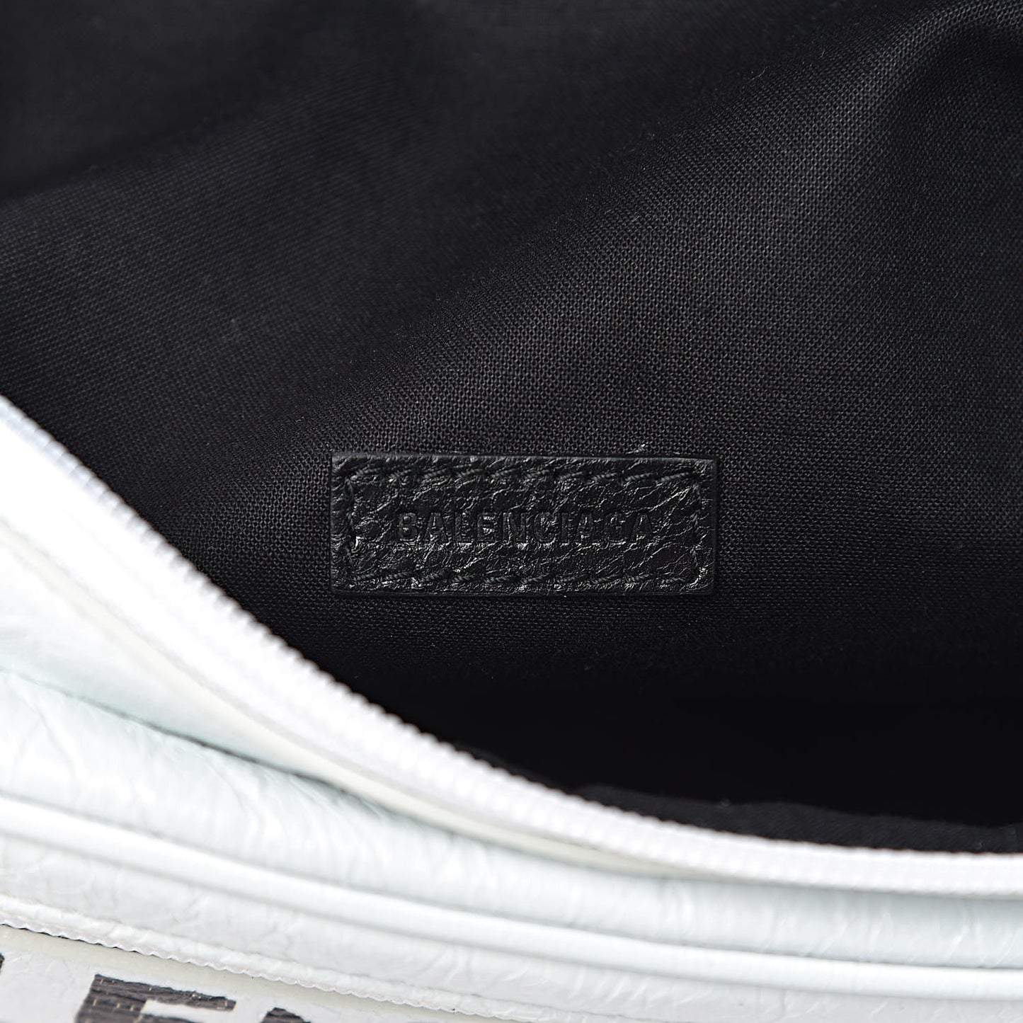 Agneau Arena Graffiti All Over Explorer Belt Bag White Multicolor