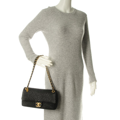 Chanel Wrinkled Lambskin Chevron Quilted Medium Flap Black 2 of 7