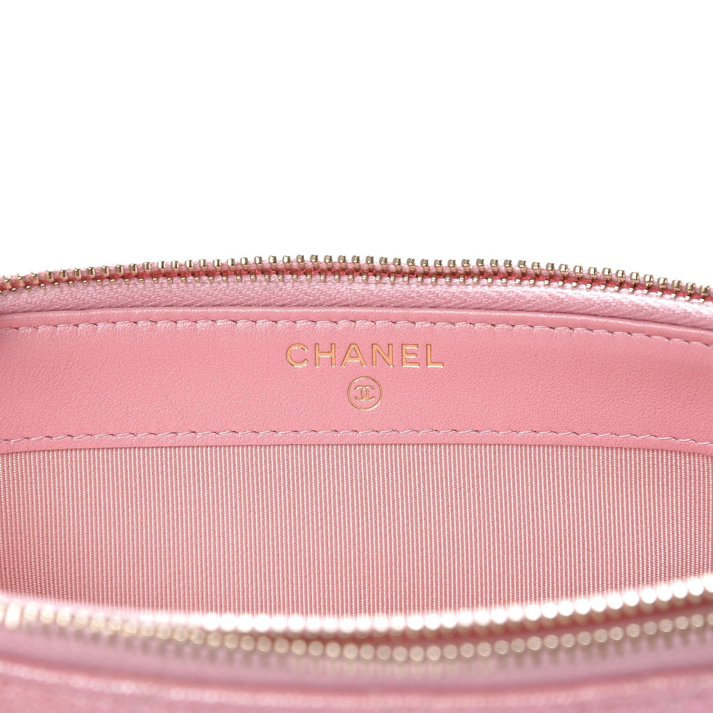 Iridescent Caviar Quilted Clutch With Chain Rose