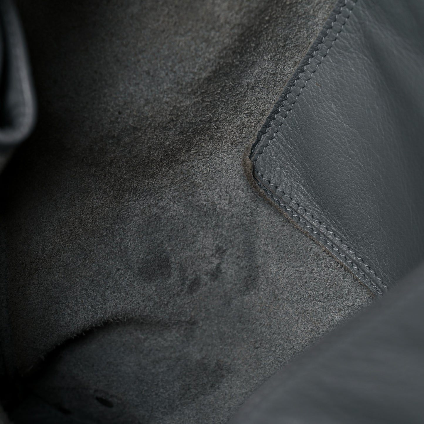 Veau Papier A4 Zip Around Tote Grey