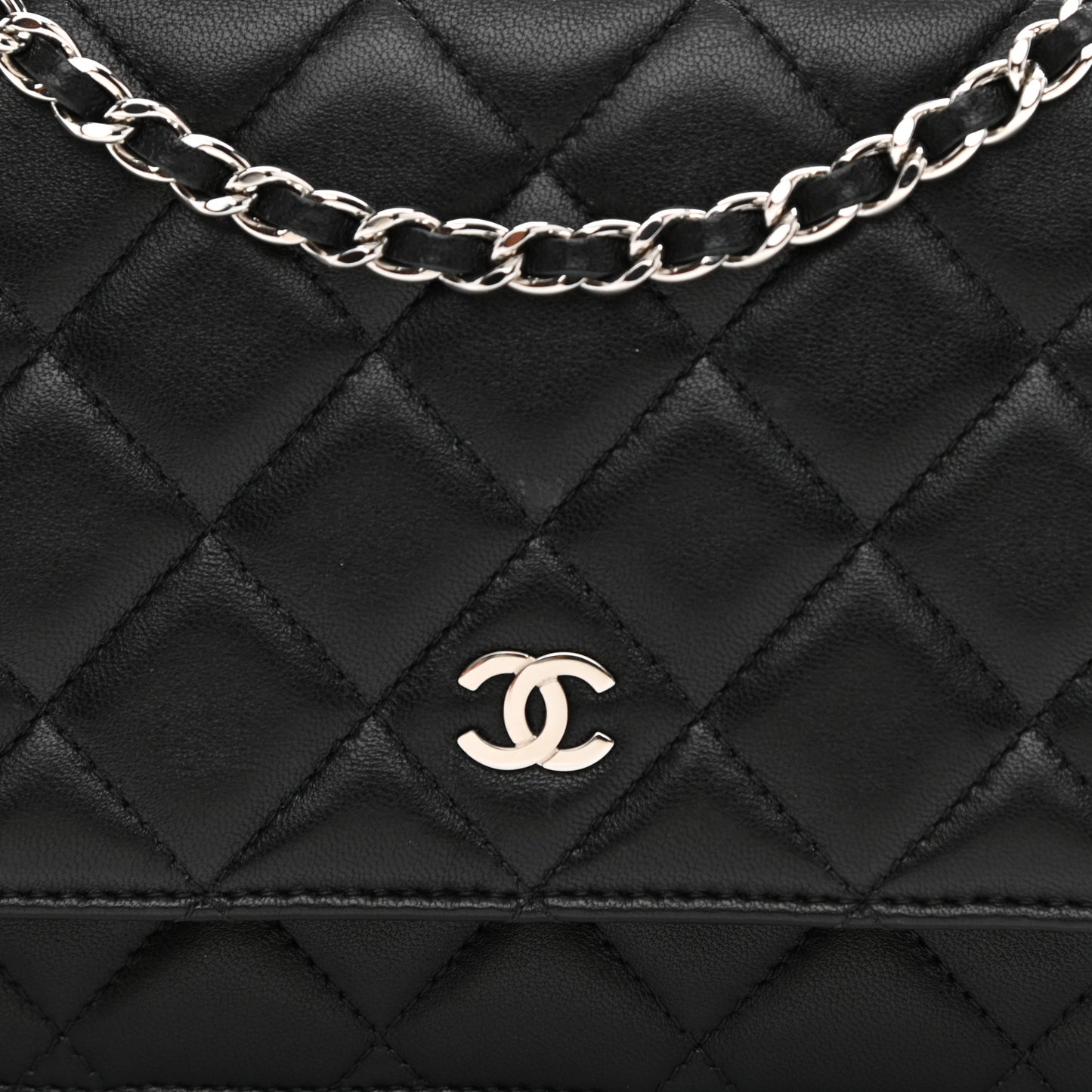 Lambskin Quilted Wallet On Chain WOC Black