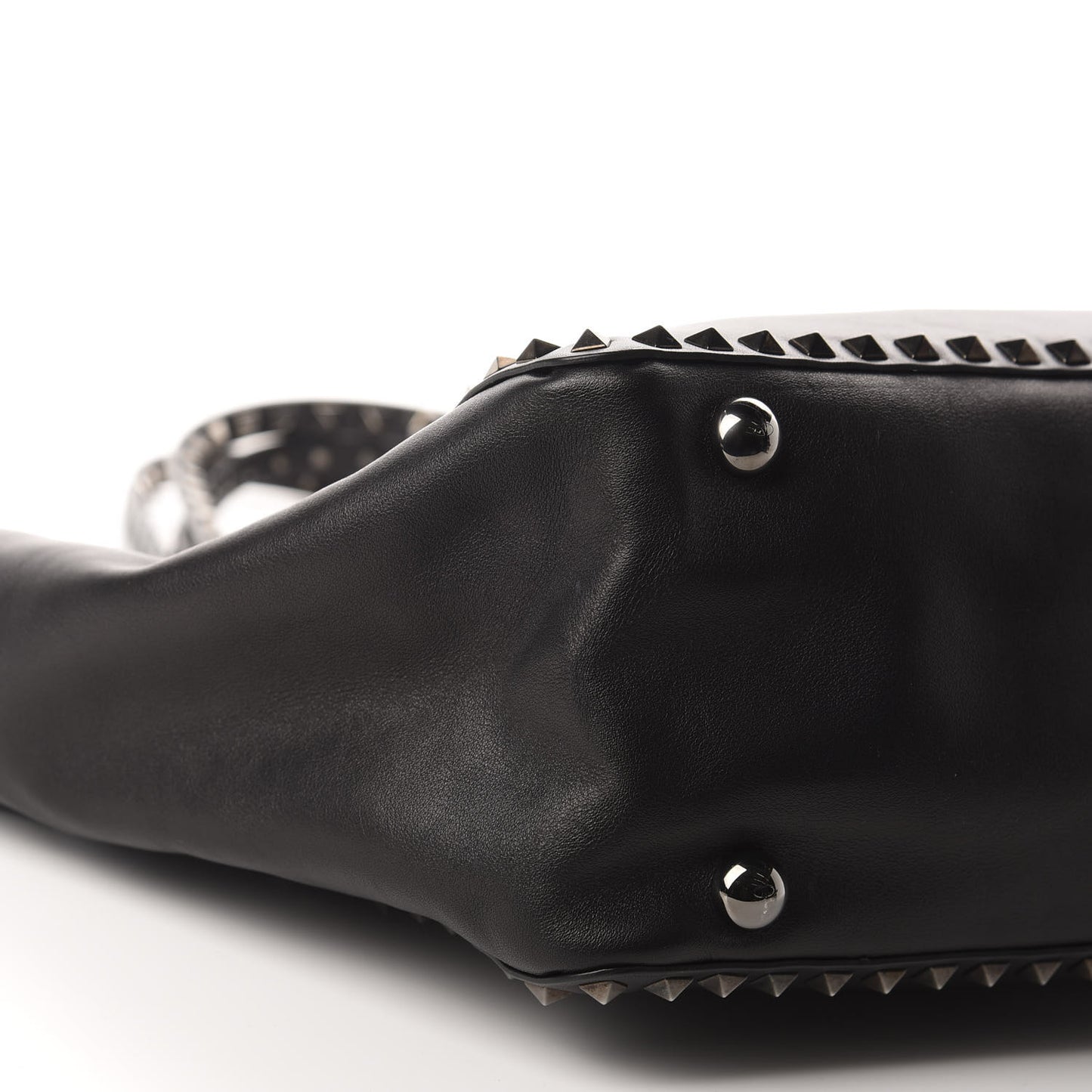 Vitello Medium Rockstud Tote Black