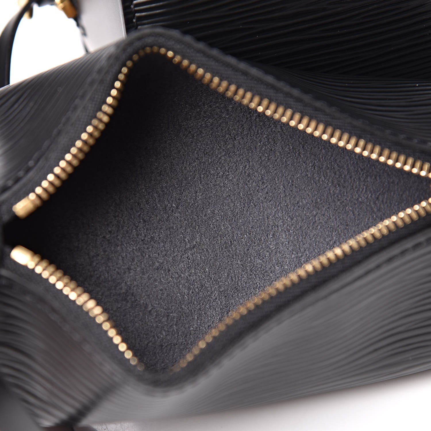 Louis Vuitton Epi Soufflot Black 7 of 12