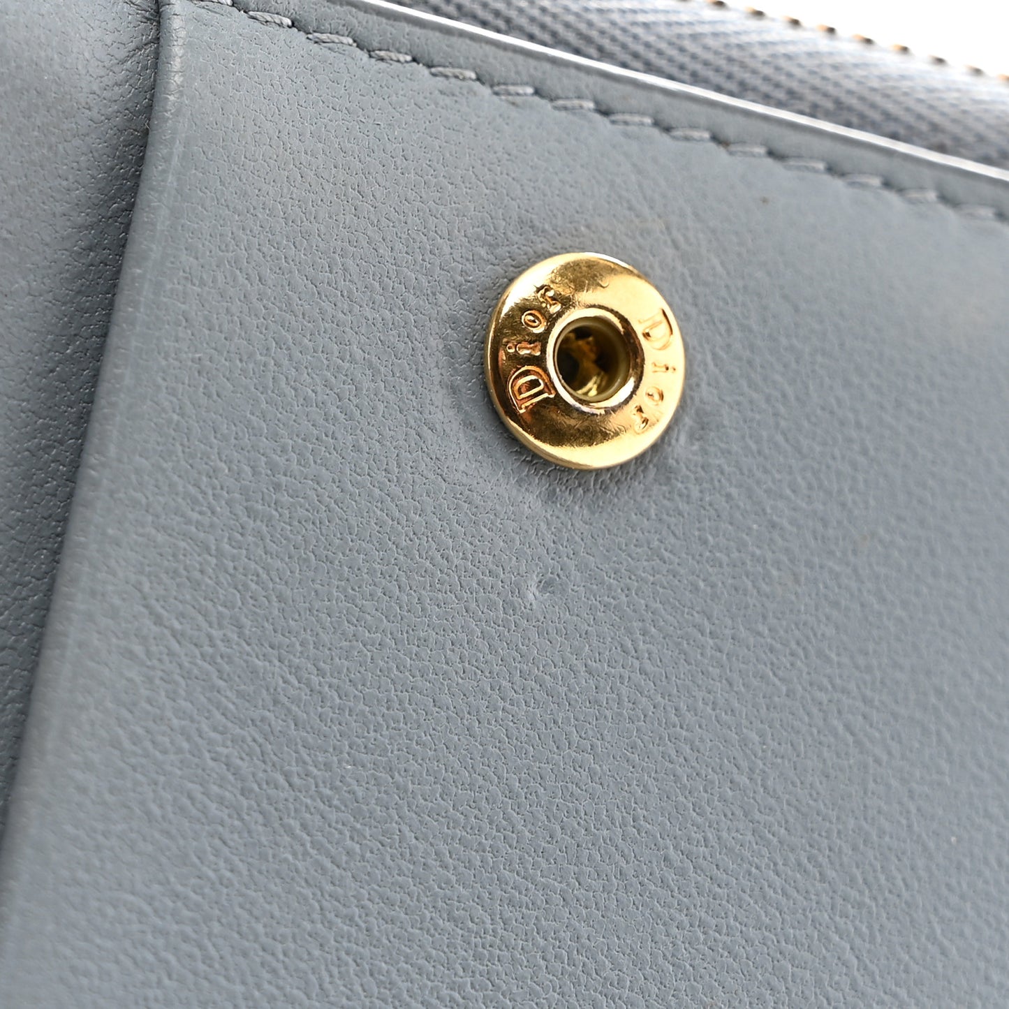 Grained Calfskin Supple Cannage Caro Scarlet Zipped Wallet Cloud Blue