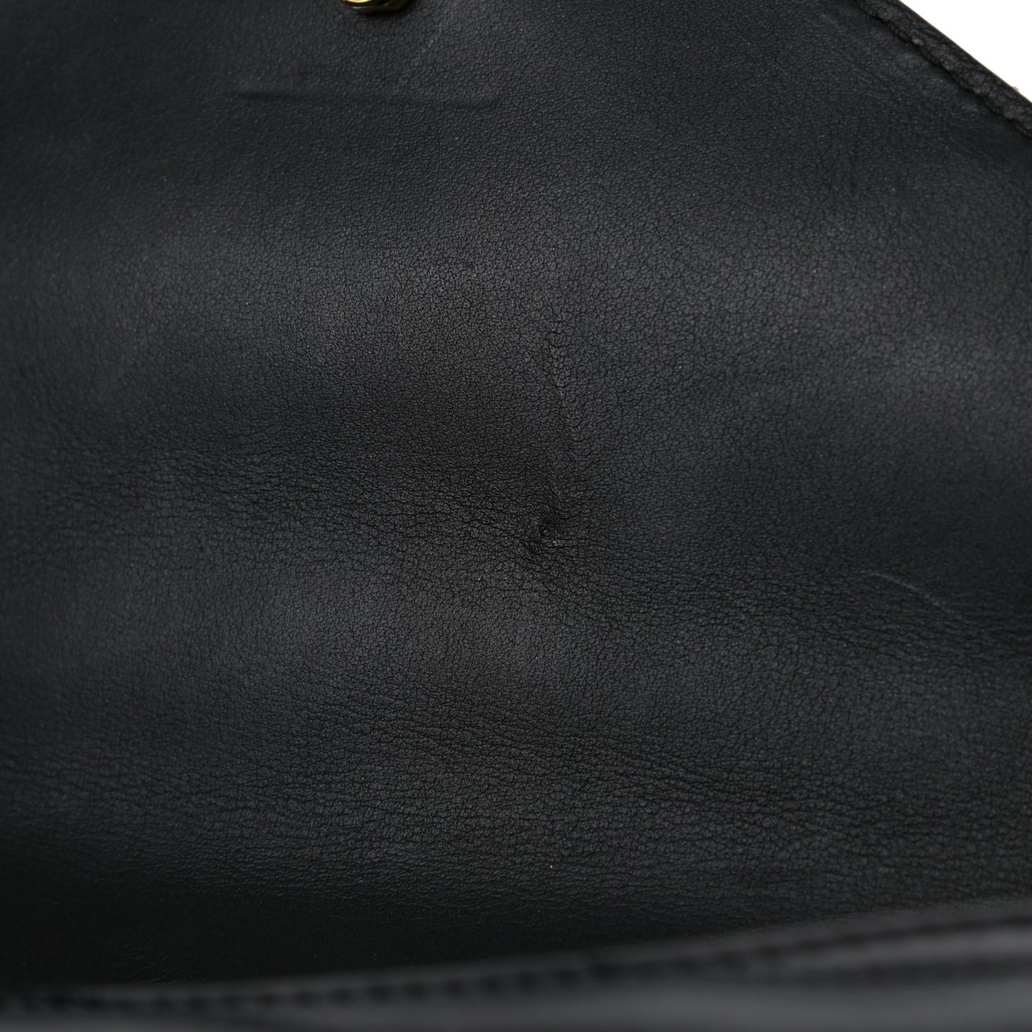 Calfskin New Wave Chain PM Black