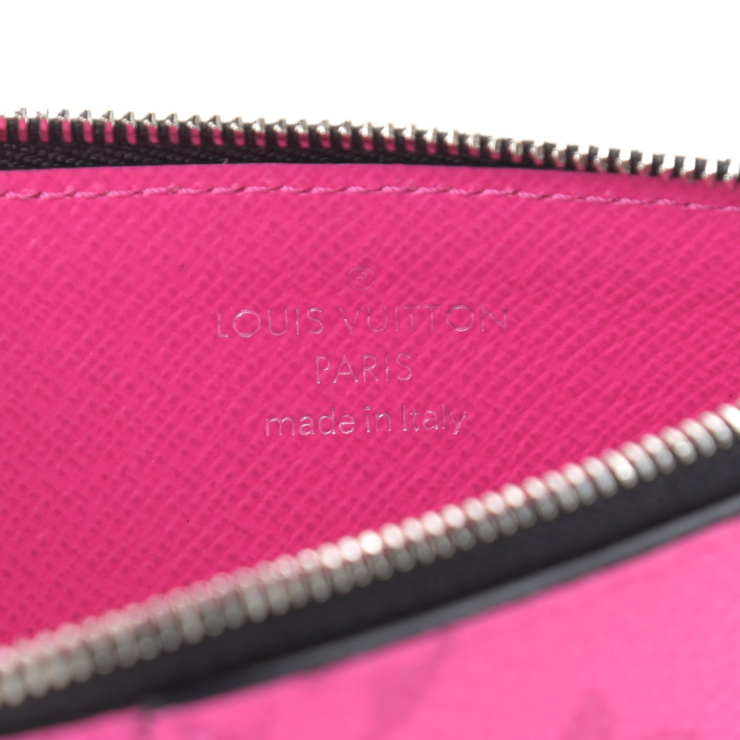 Taigarama Coin Card Holder Fuchsia