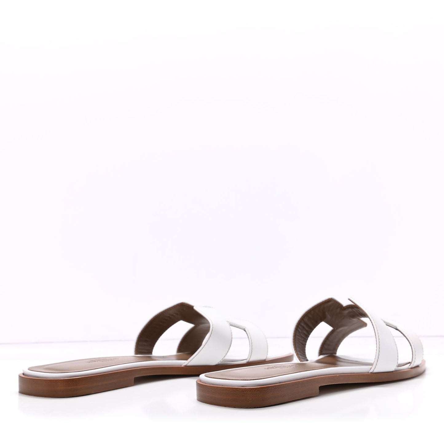 Box Calfskin Oran Sandals 37.5 White